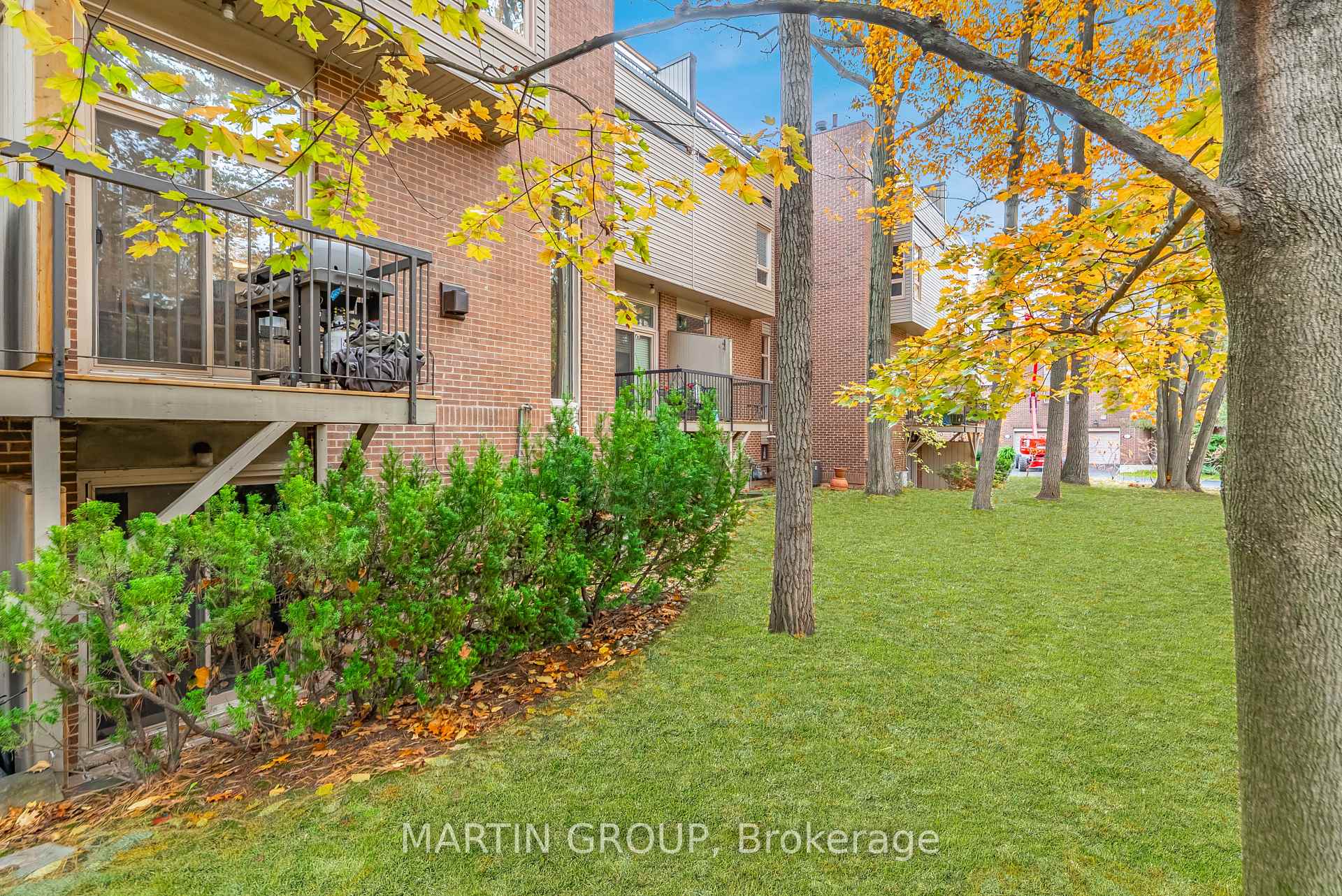 1250 Marlborough Court 35