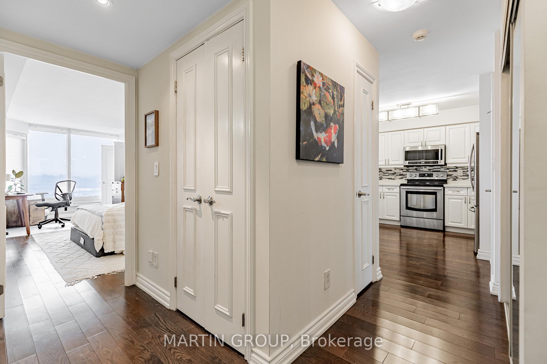 1 Palace Pier Court 1112