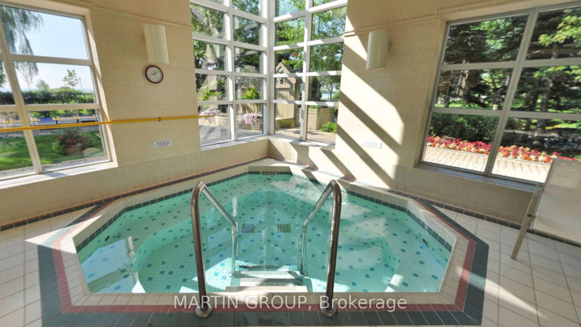 1 Palace Pier Court 1112