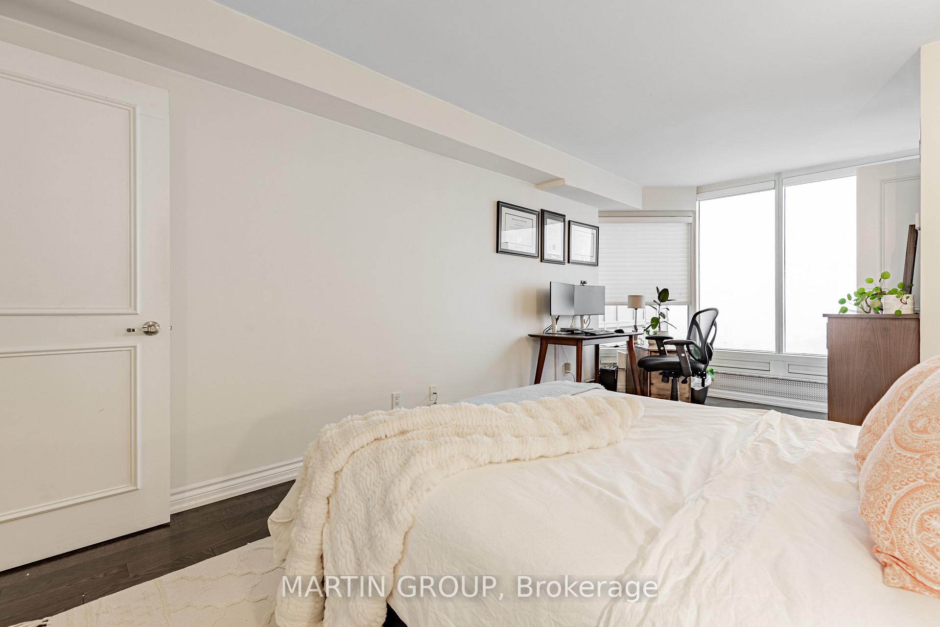 1 Palace Pier Court 1112