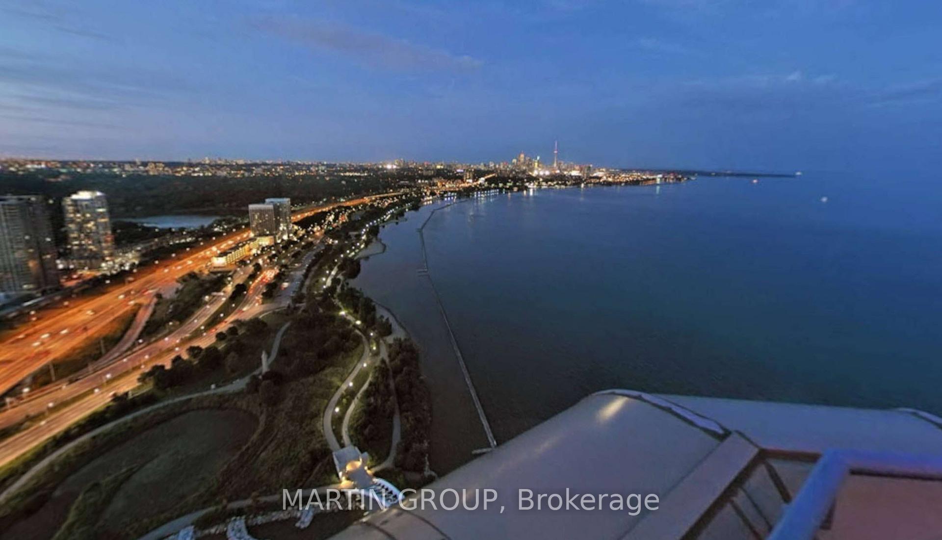 1 Palace Pier Court 1112