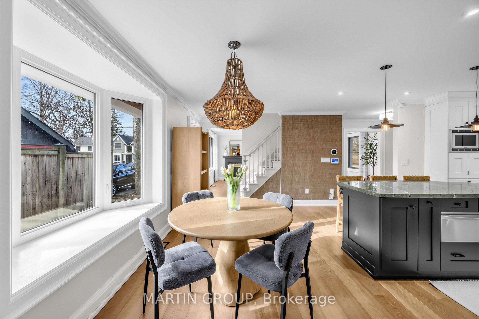 297 Watson Avenue, Oakville, ON L6J 3V3