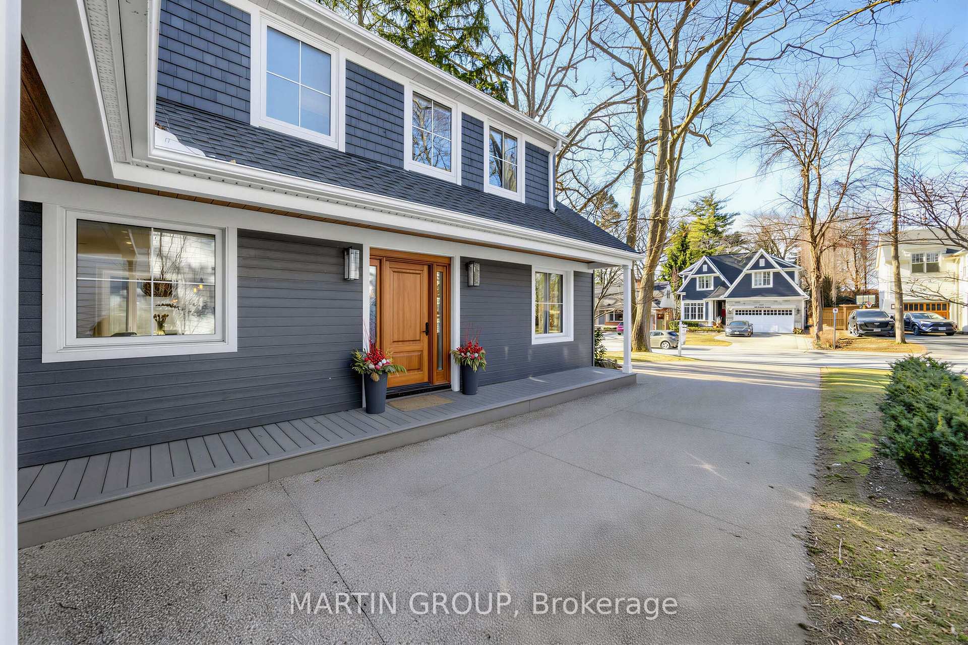 297 Watson Avenue, Oakville, ON L6J 3V3