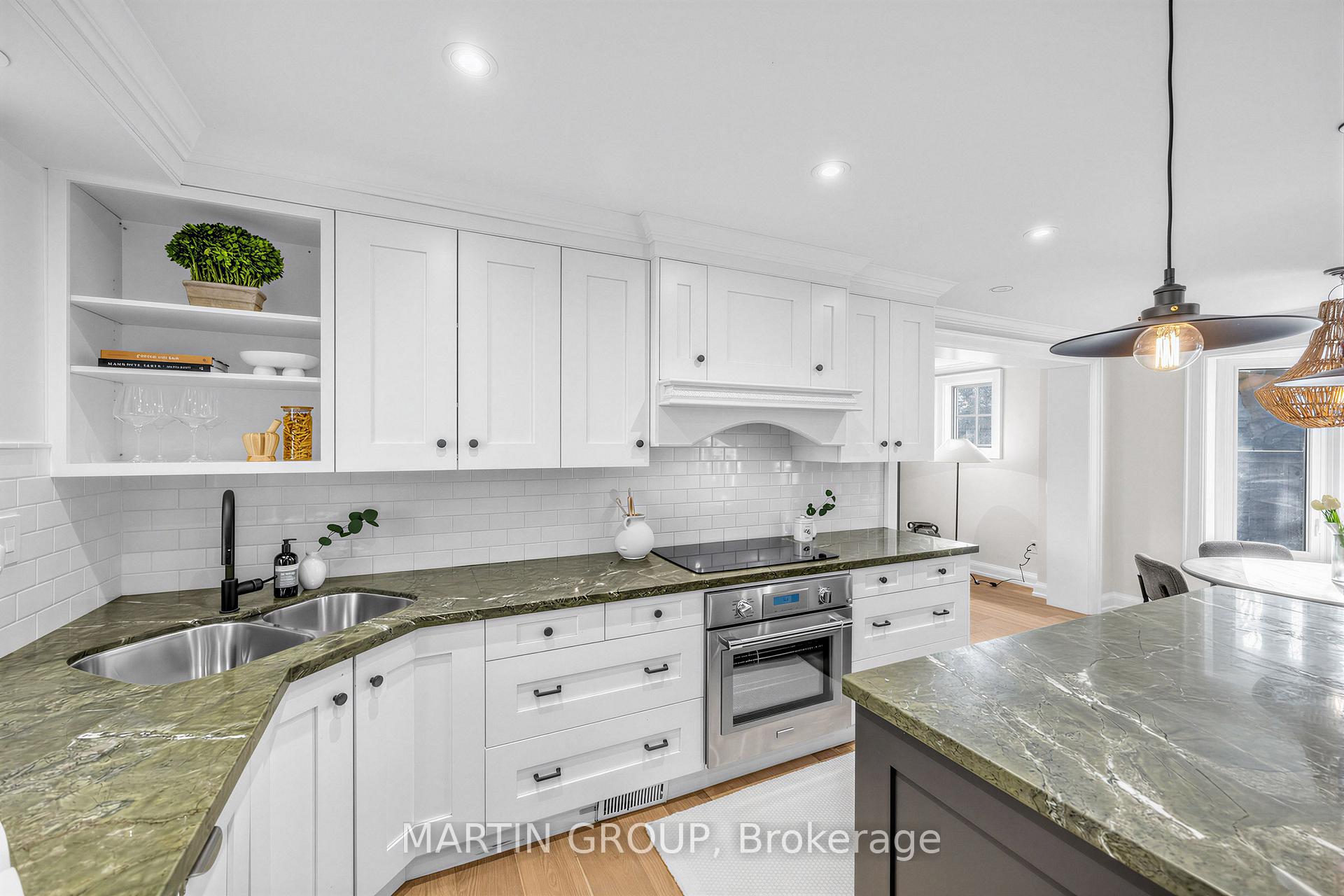 297 Watson Avenue, Oakville, ON L6J 3V3