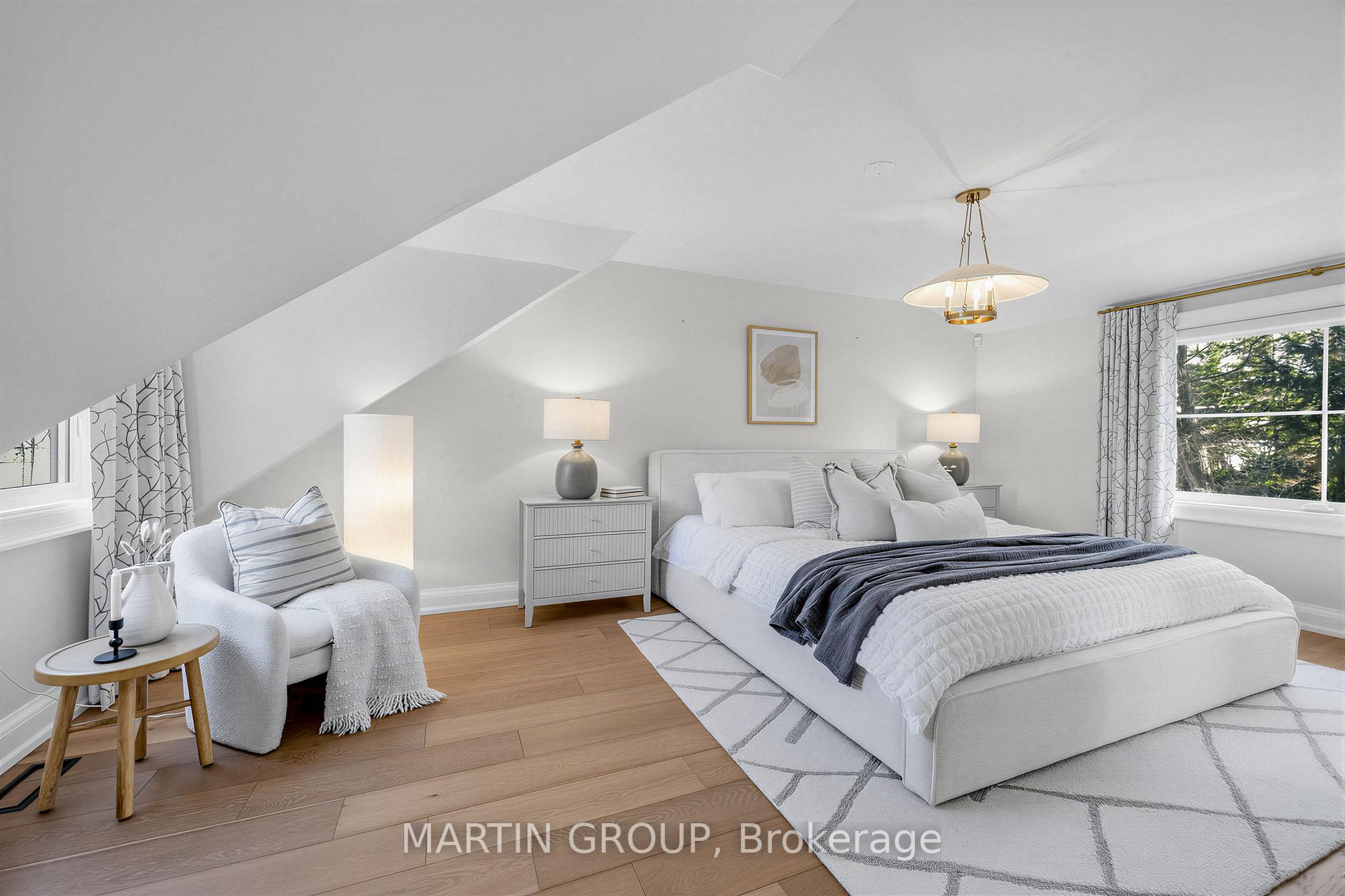 297 Watson Avenue, Oakville, ON L6J 3V3