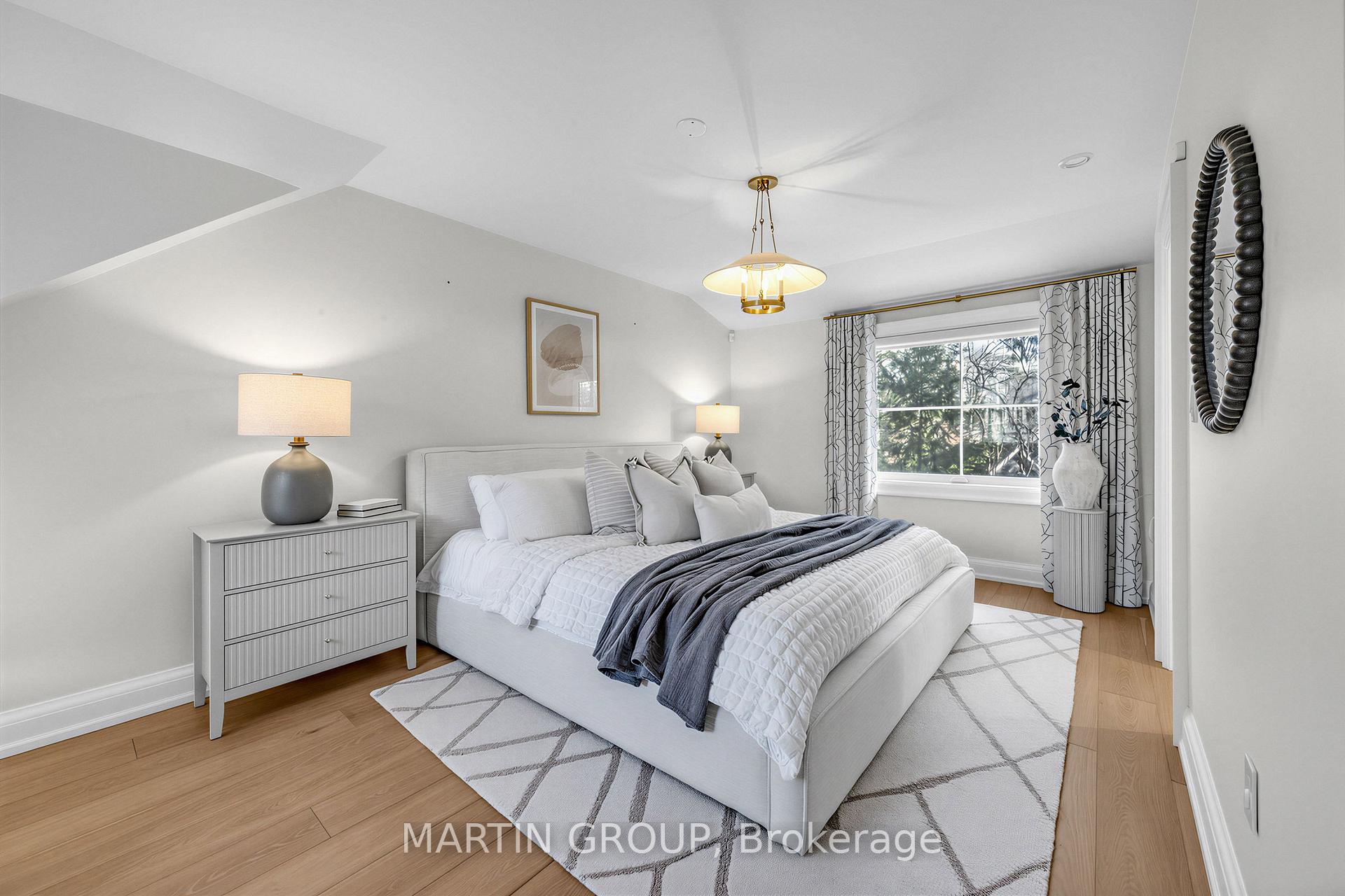 297 Watson Avenue, Oakville, ON L6J 3V3