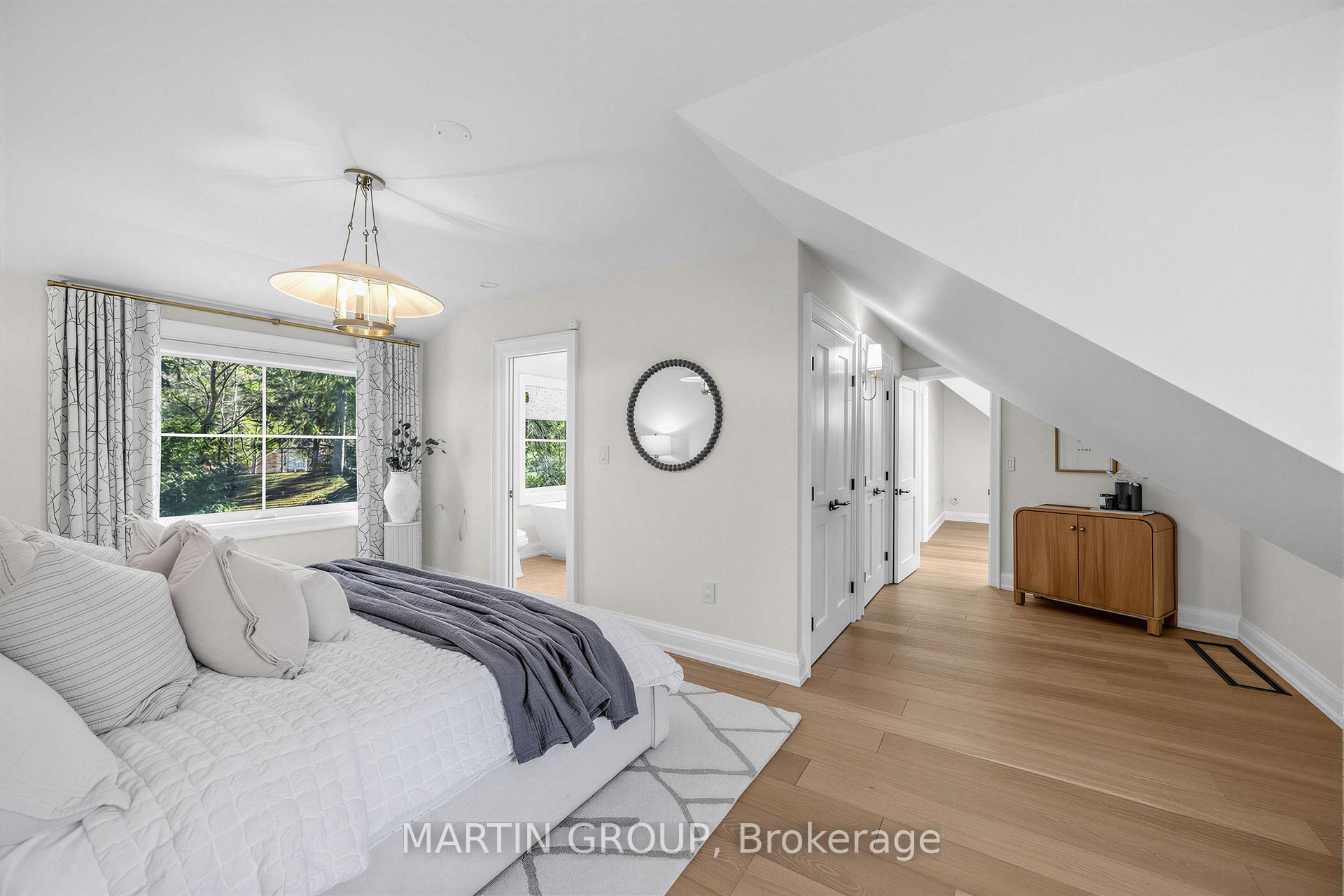 297 Watson Avenue, Oakville, ON L6J 3V3