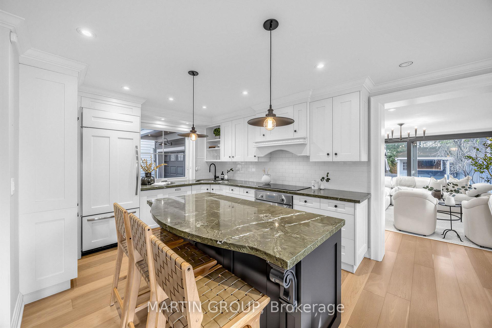 297 Watson Avenue, Oakville, ON L6J 3V3