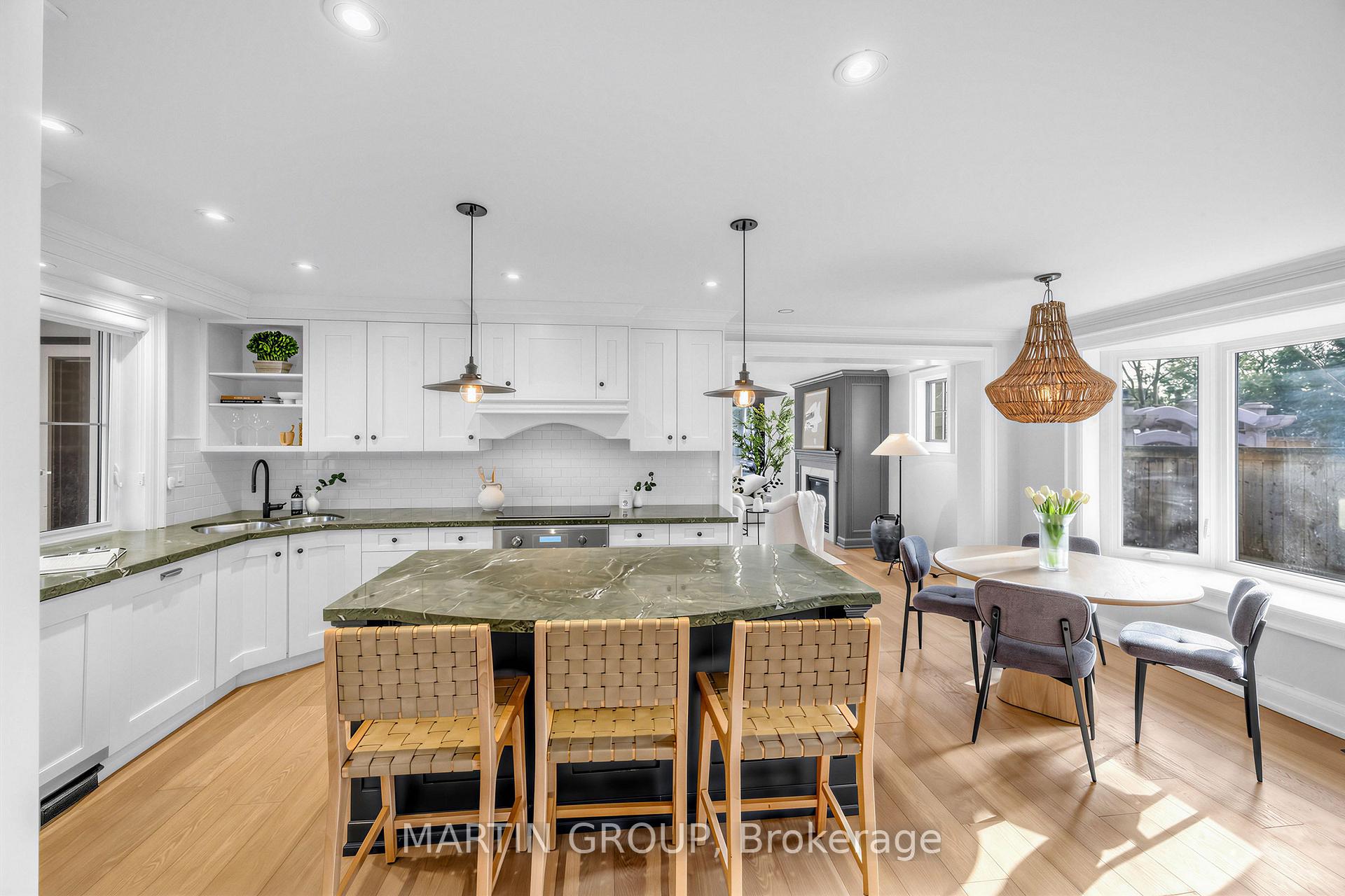 297 Watson Avenue, Oakville, ON L6J 3V3