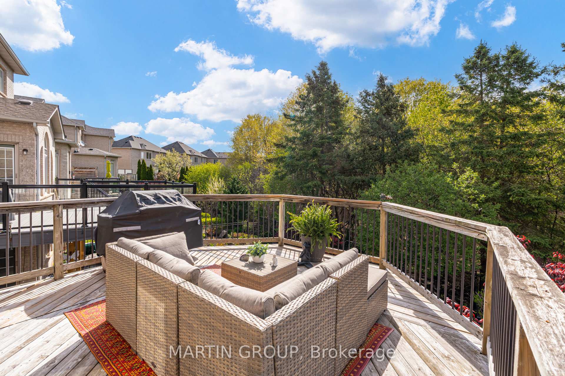 2328 Woodfield Road