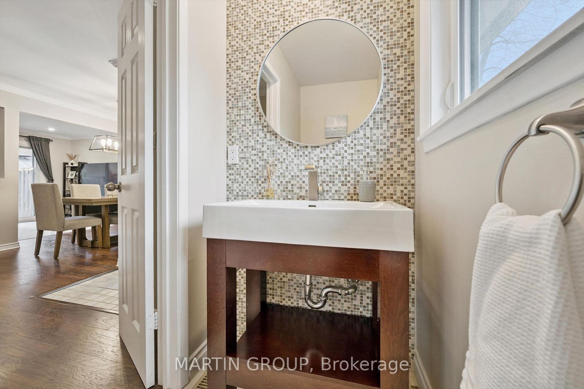 1270 Gainsborough Drive 2