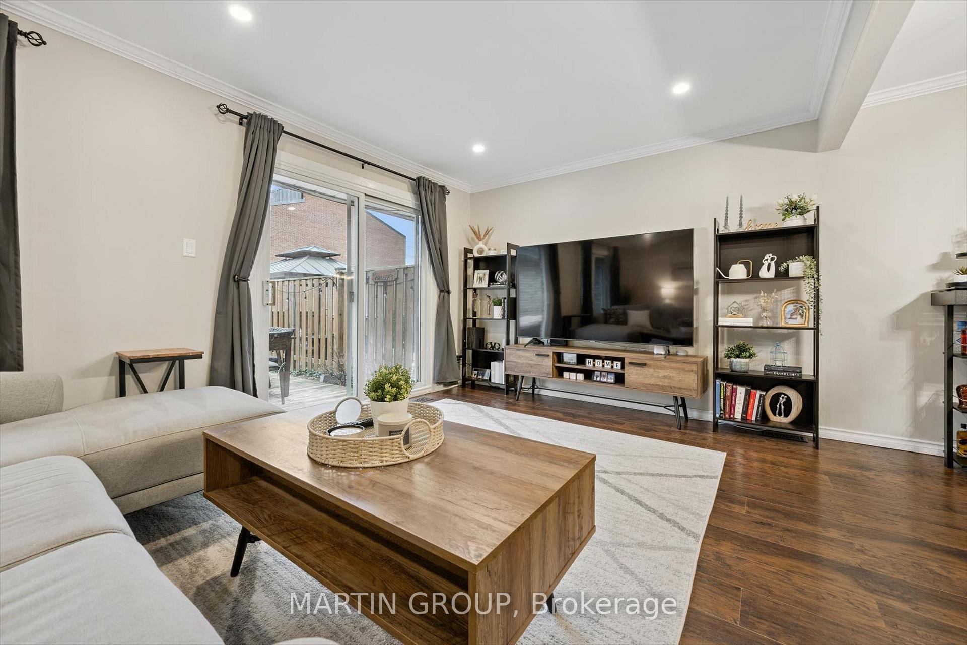 1270 Gainsborough Drive 2