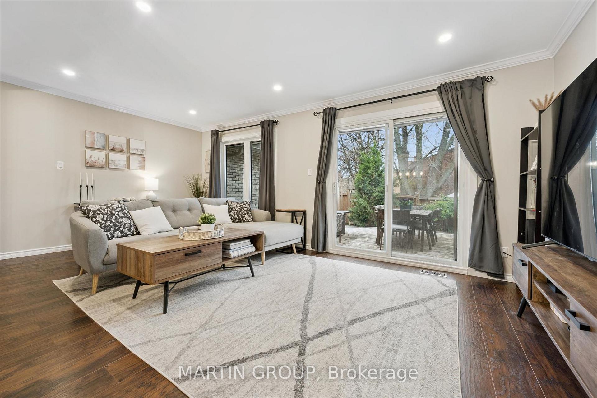 1270 Gainsborough Drive 2
