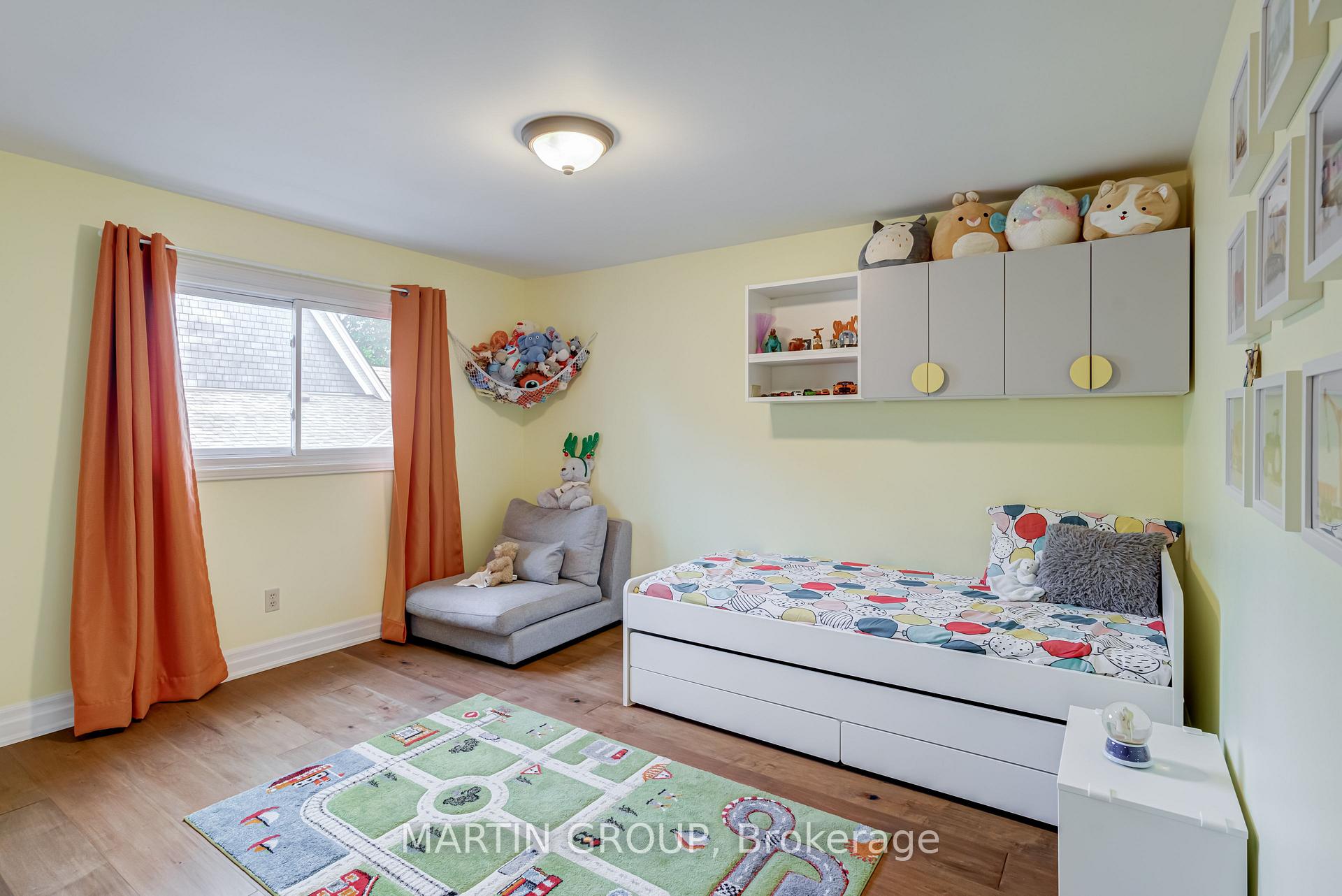 253 McCraney Street W