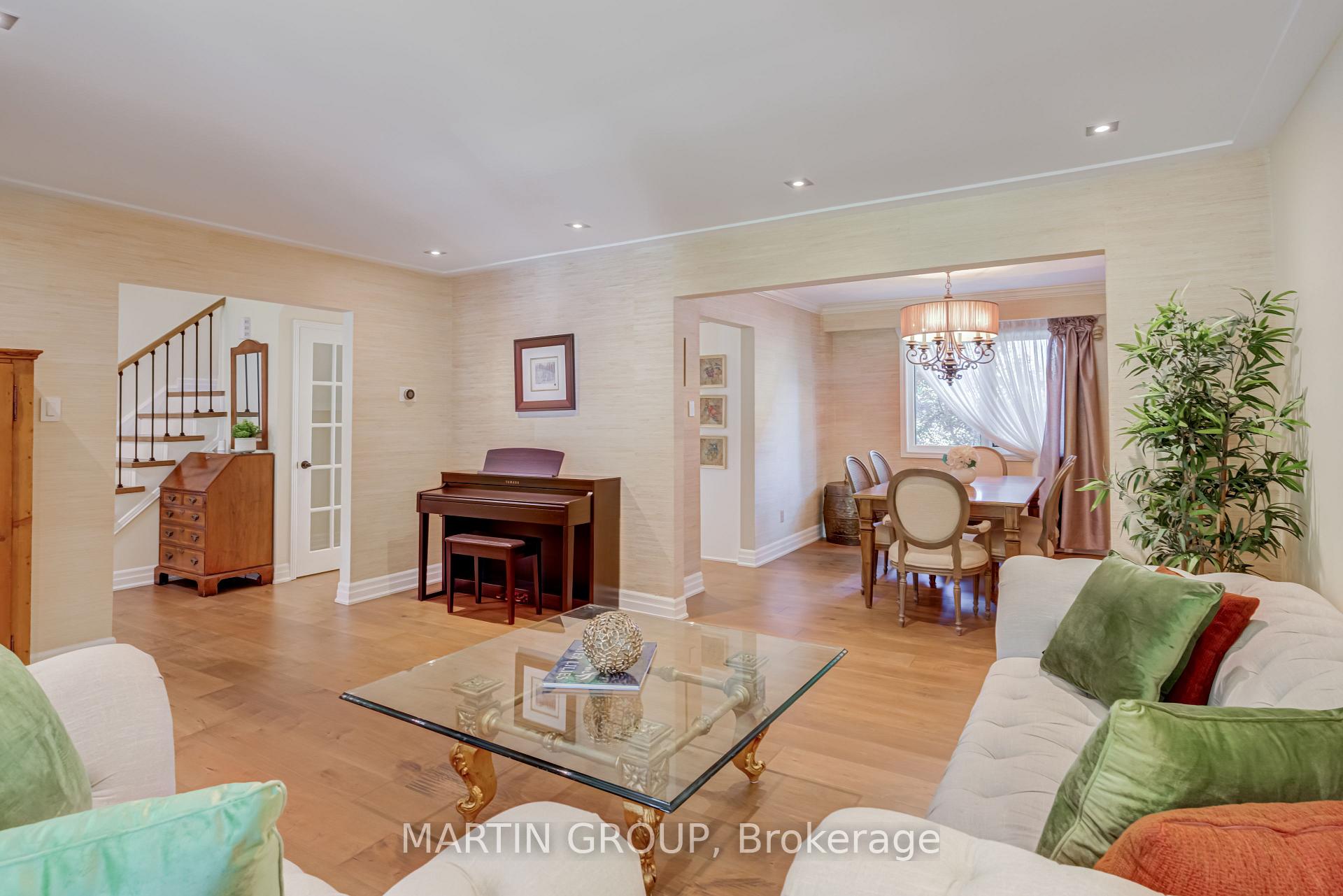 253 McCraney Street W