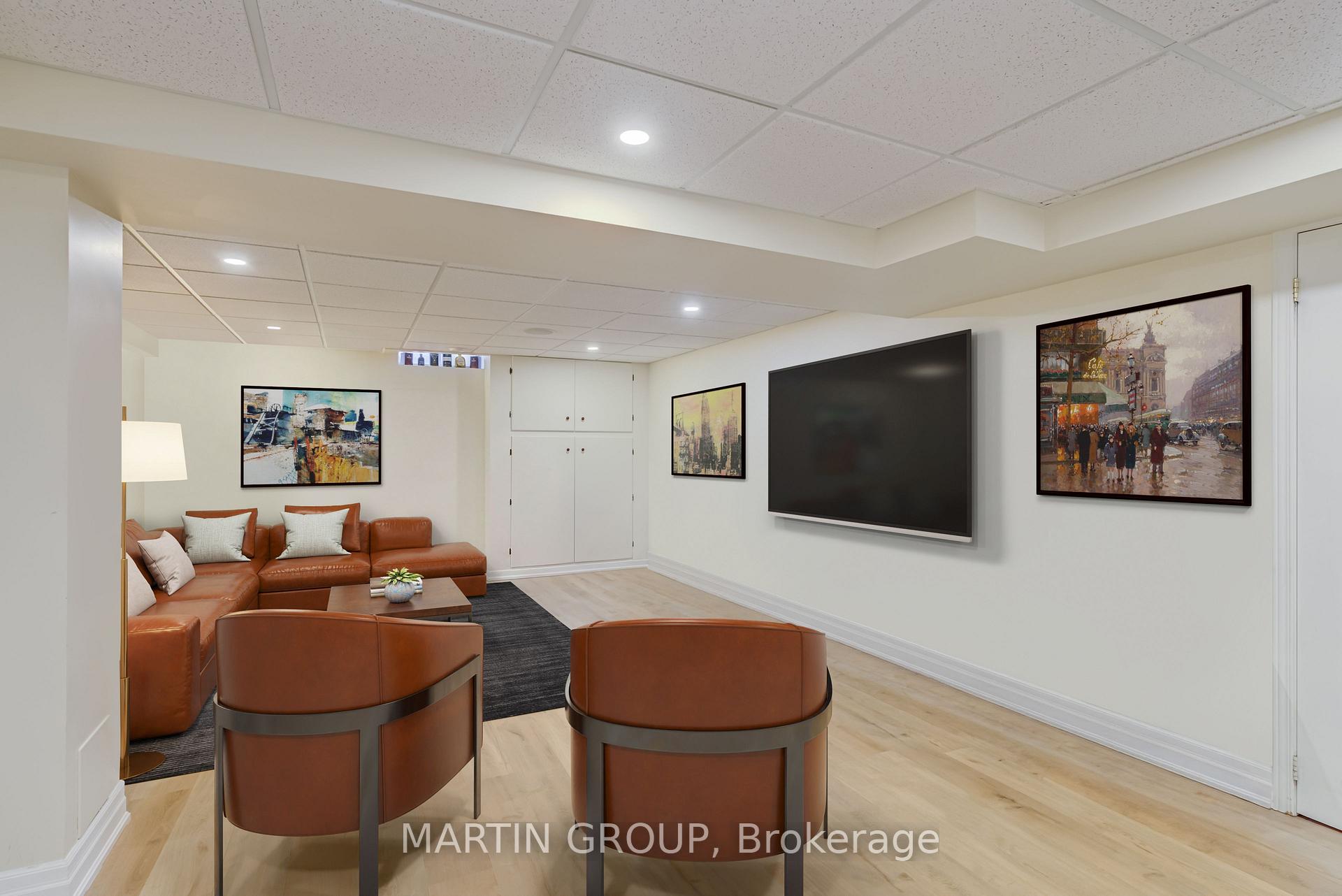253 McCraney Street W