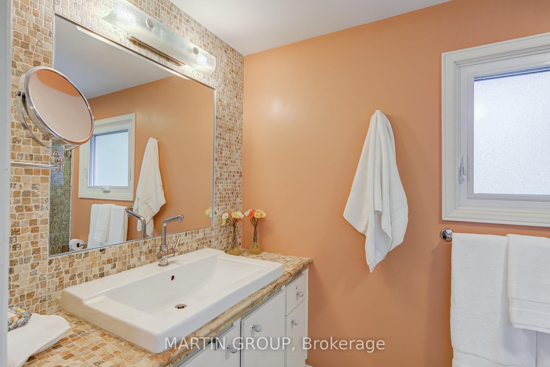 253 McCraney Street W