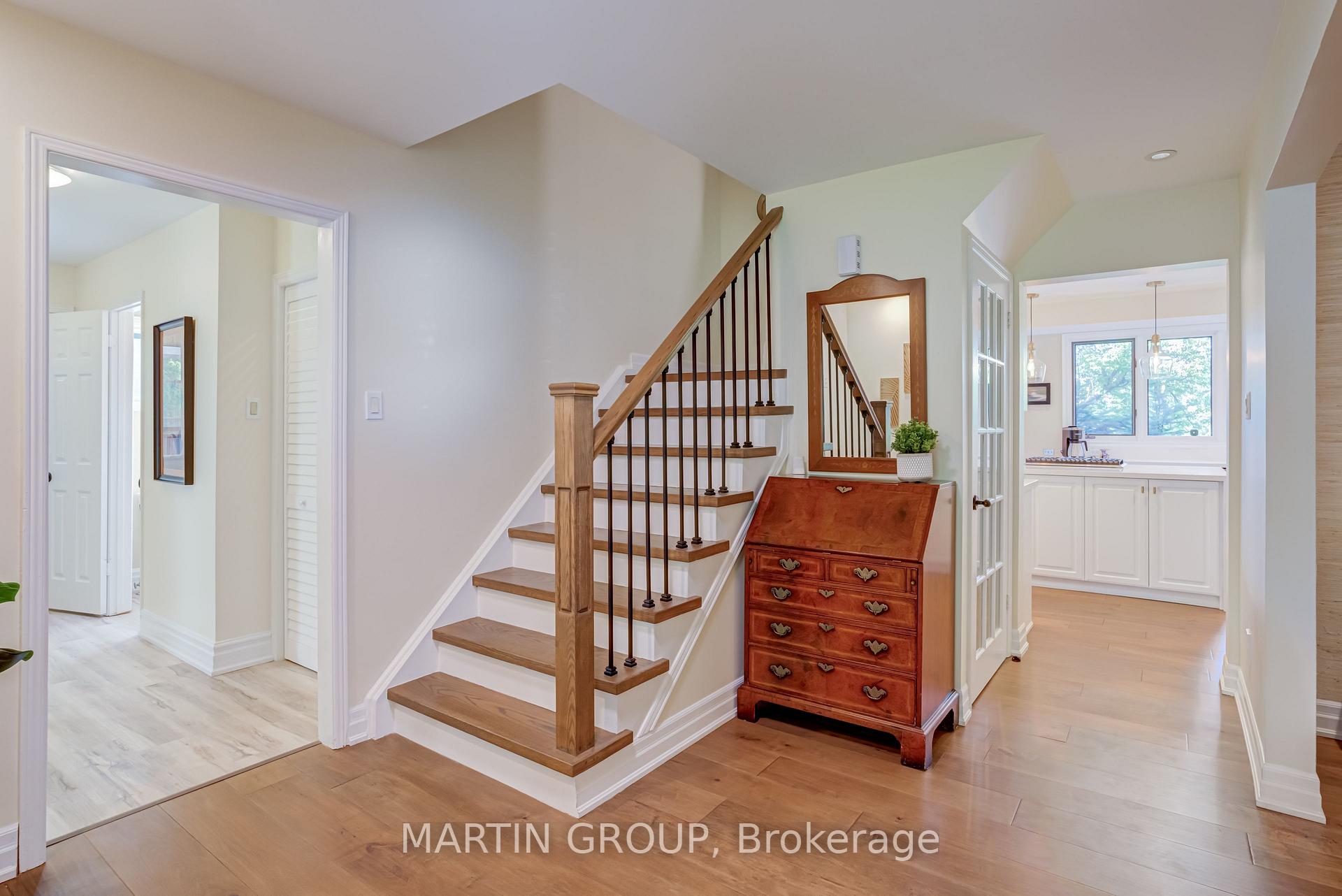 253 McCraney Street W