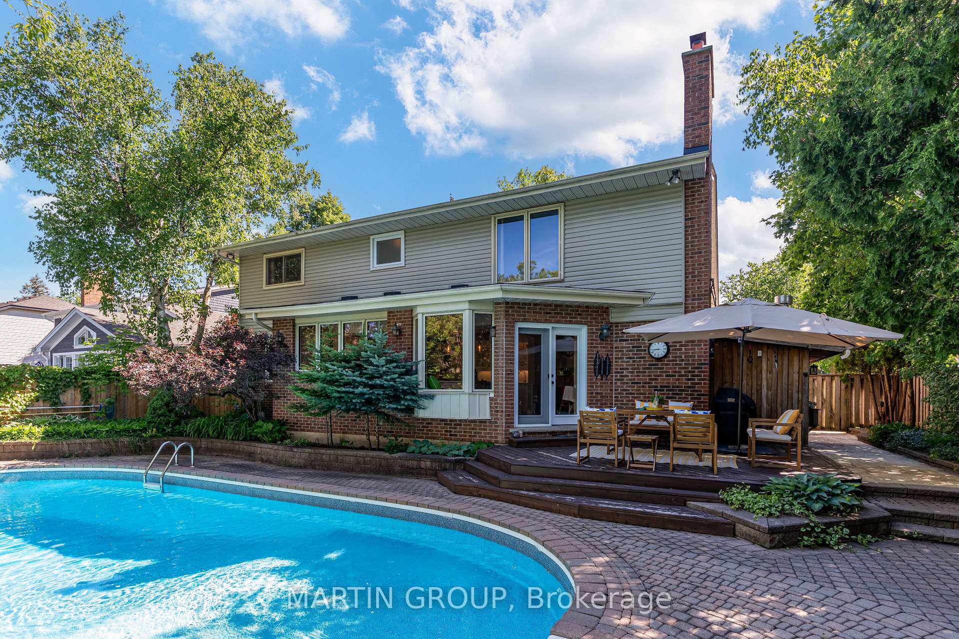 253 McCraney Street W