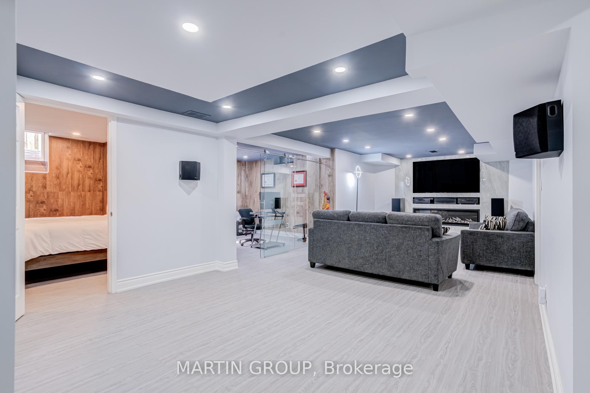 1359 Saddler Circle