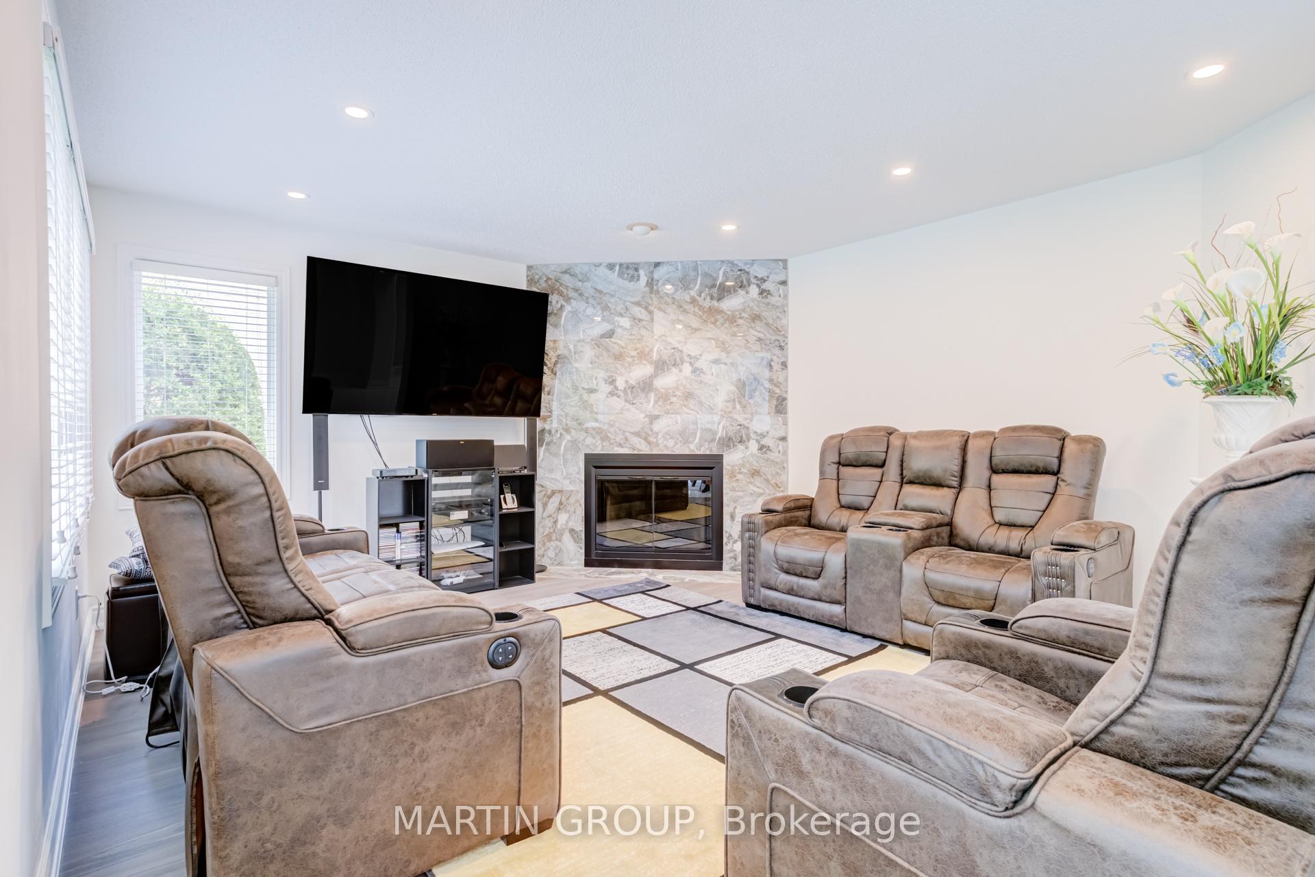 1359 Saddler Circle