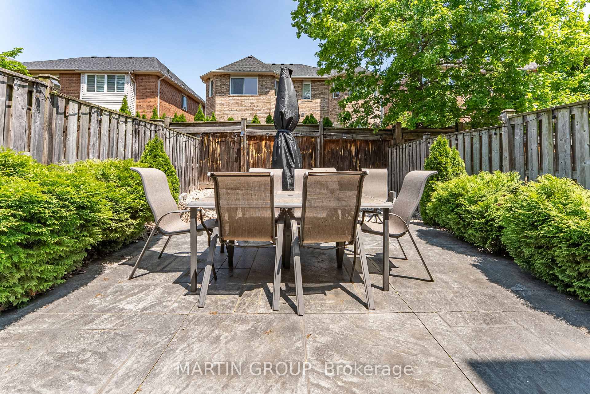 2425 Grand Oak Trail