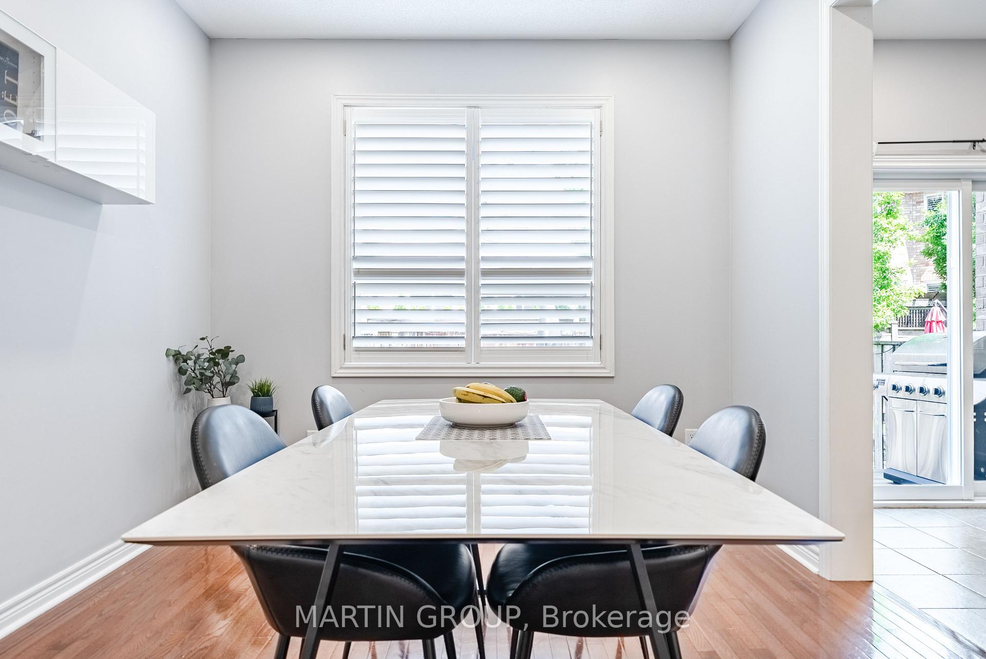 2425 Grand Oak Trail