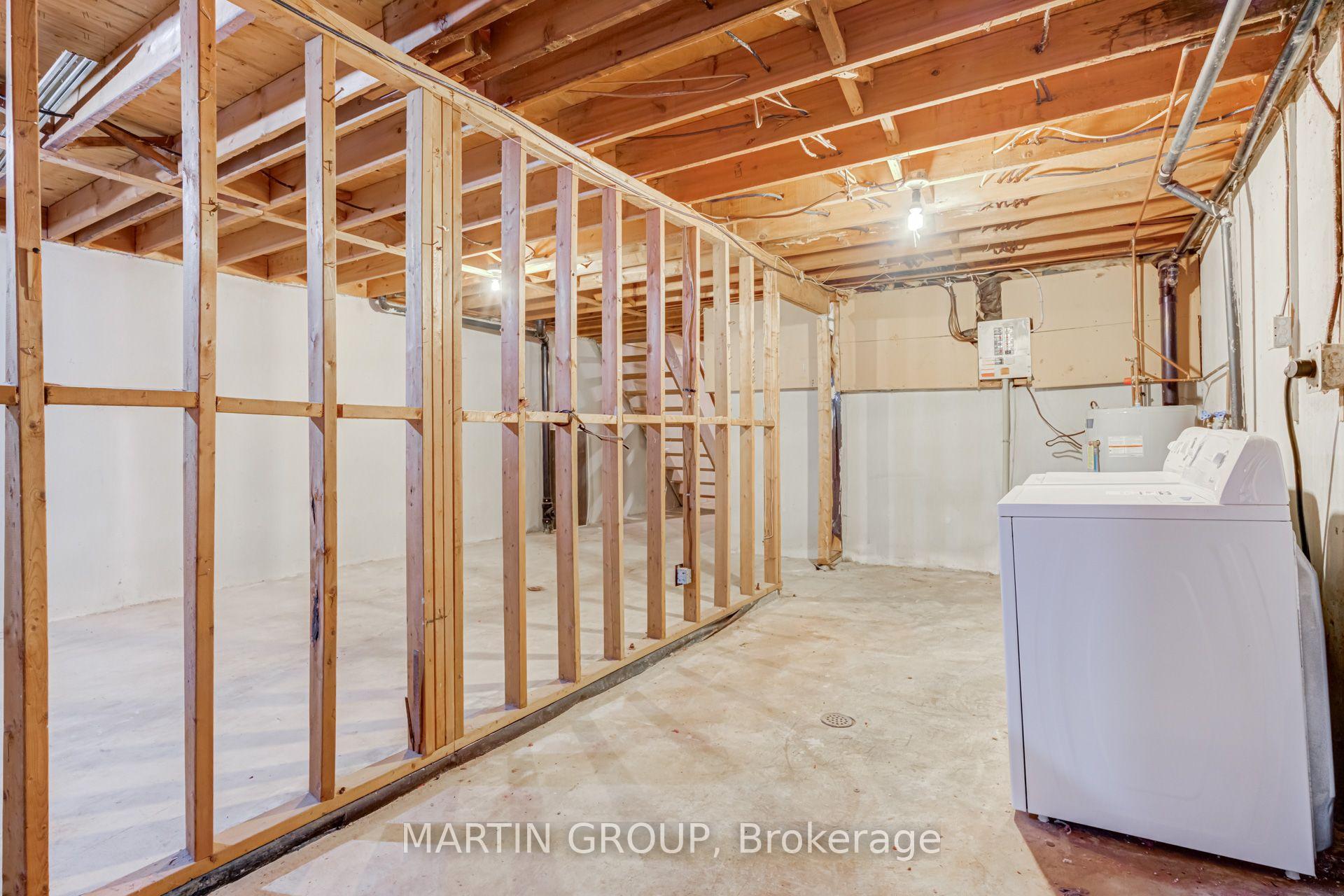 5076 New Street 23