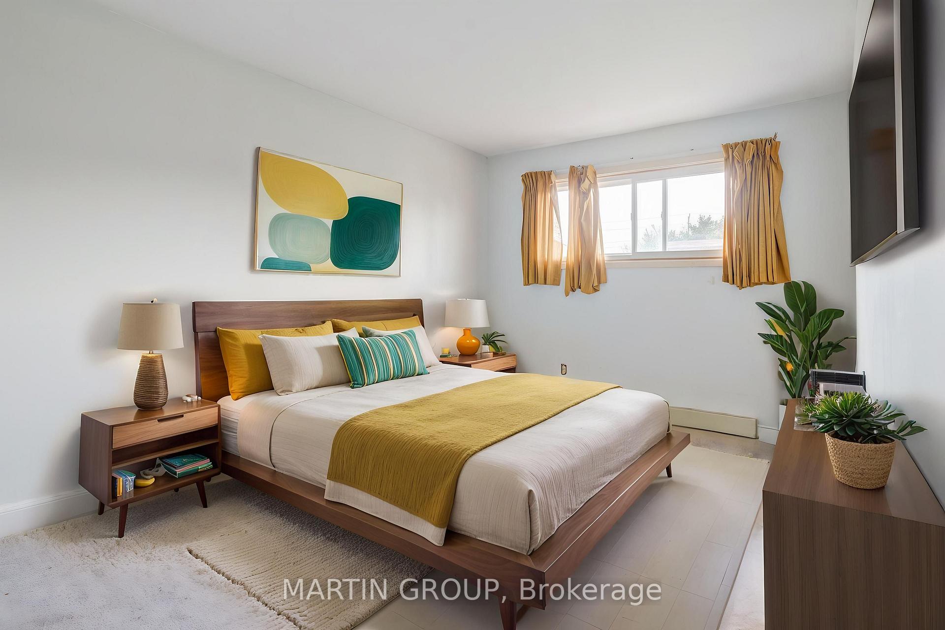 5076 New Street 23