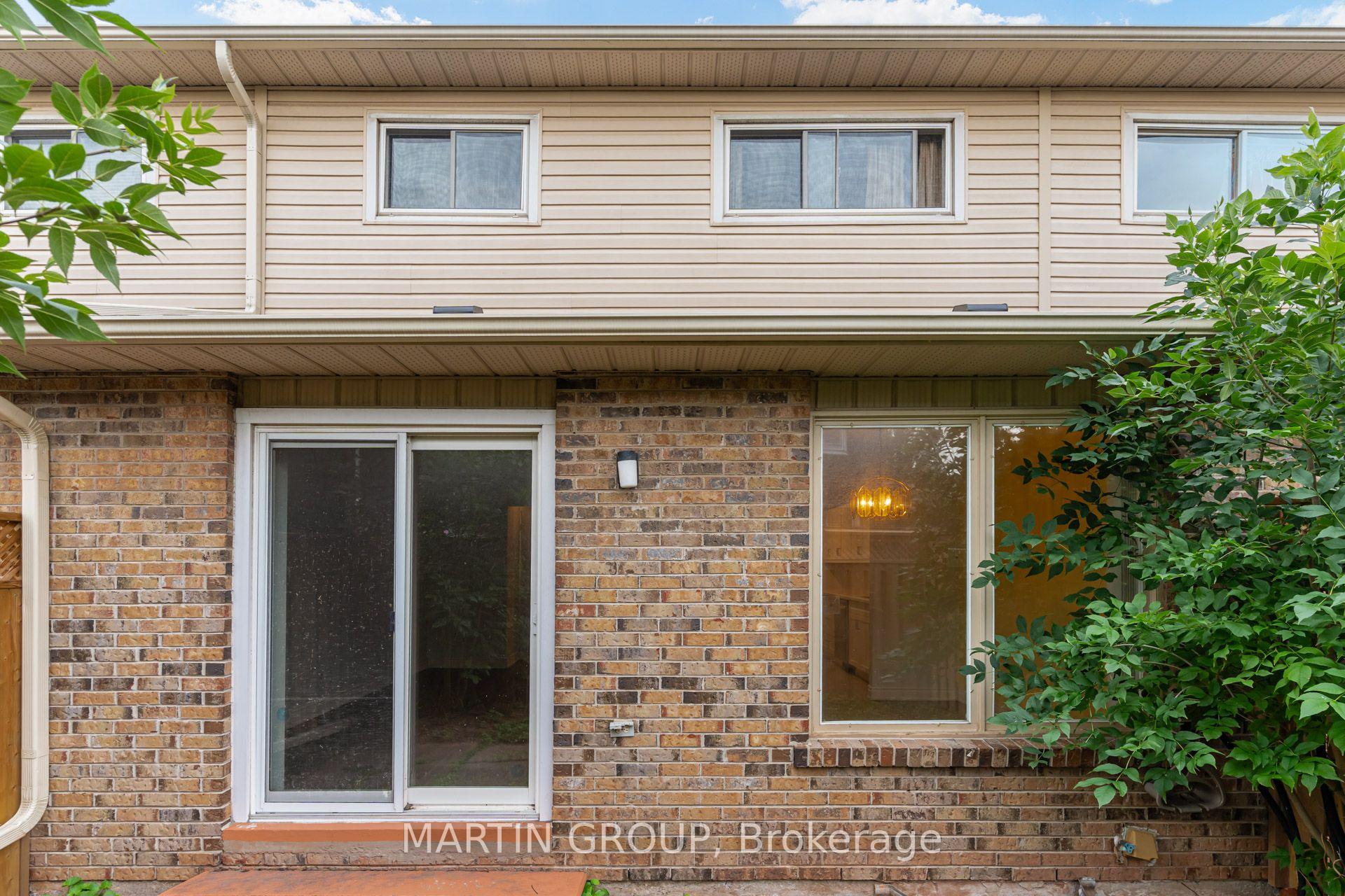 5076 New Street 23