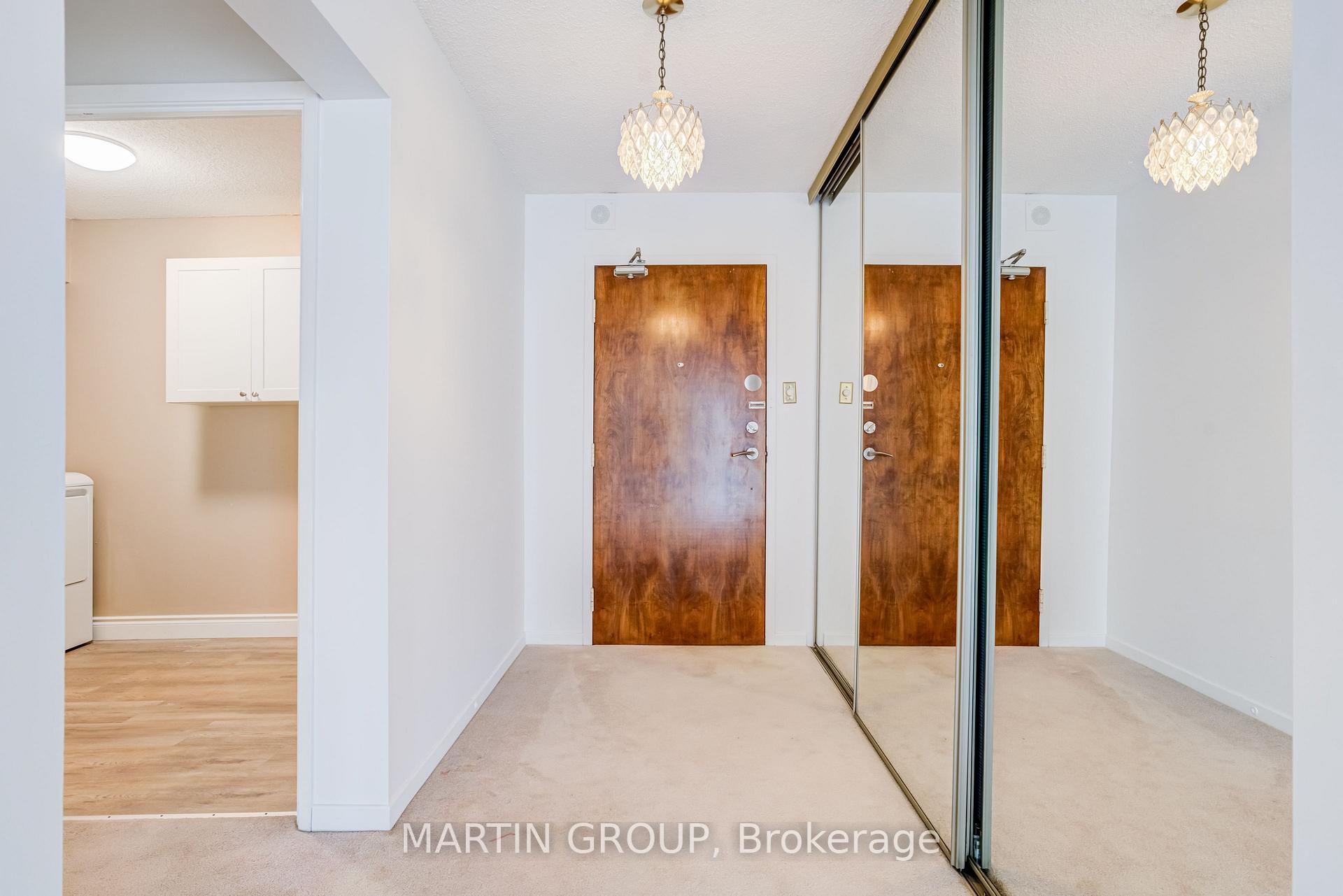 5280 Lakeshore Road 1102