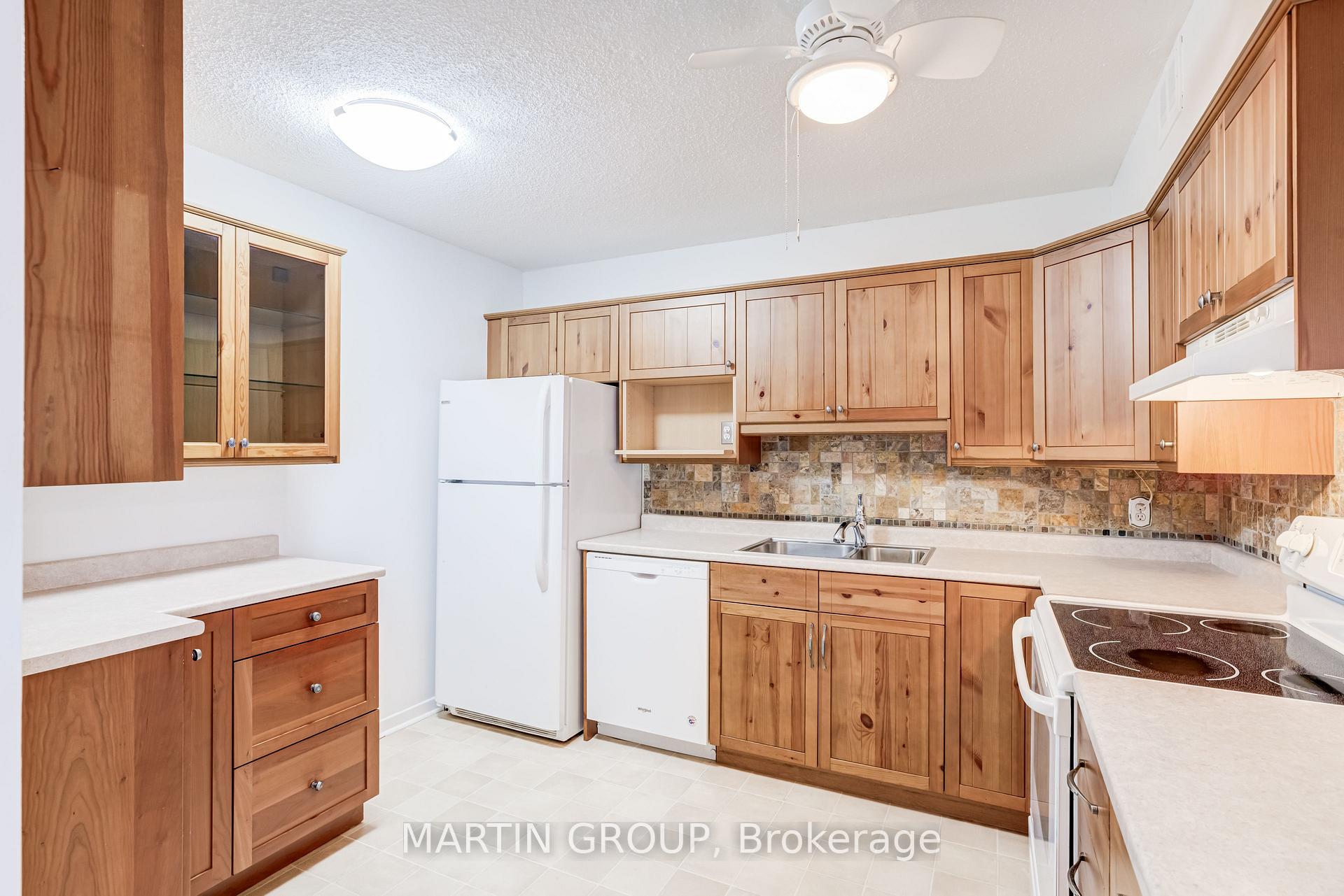 5280 Lakeshore Road 1102