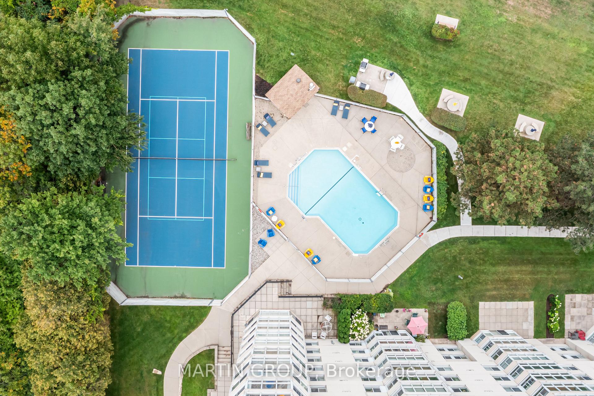 5280 Lakeshore Road 1102
