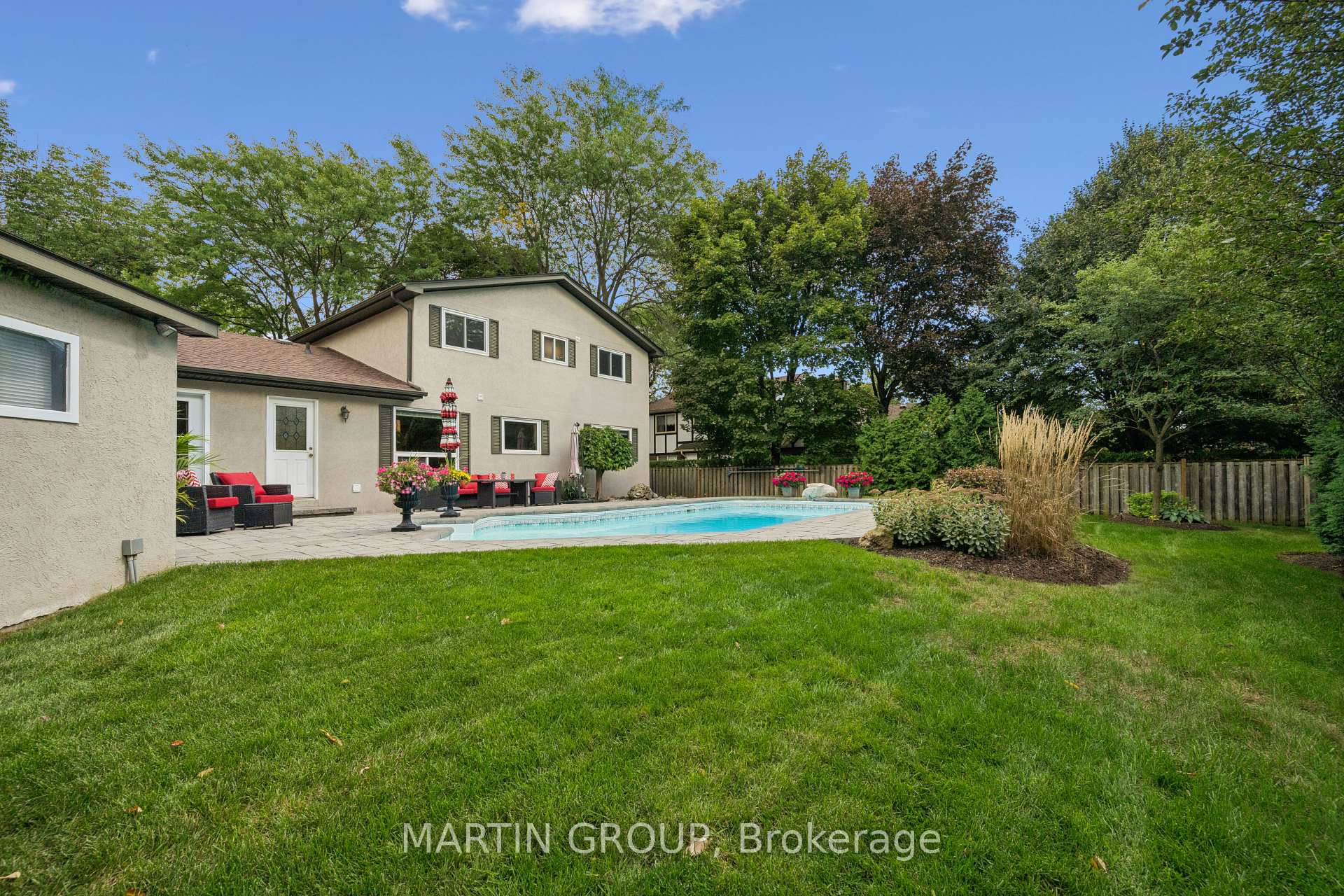 250 Mccraney Street W