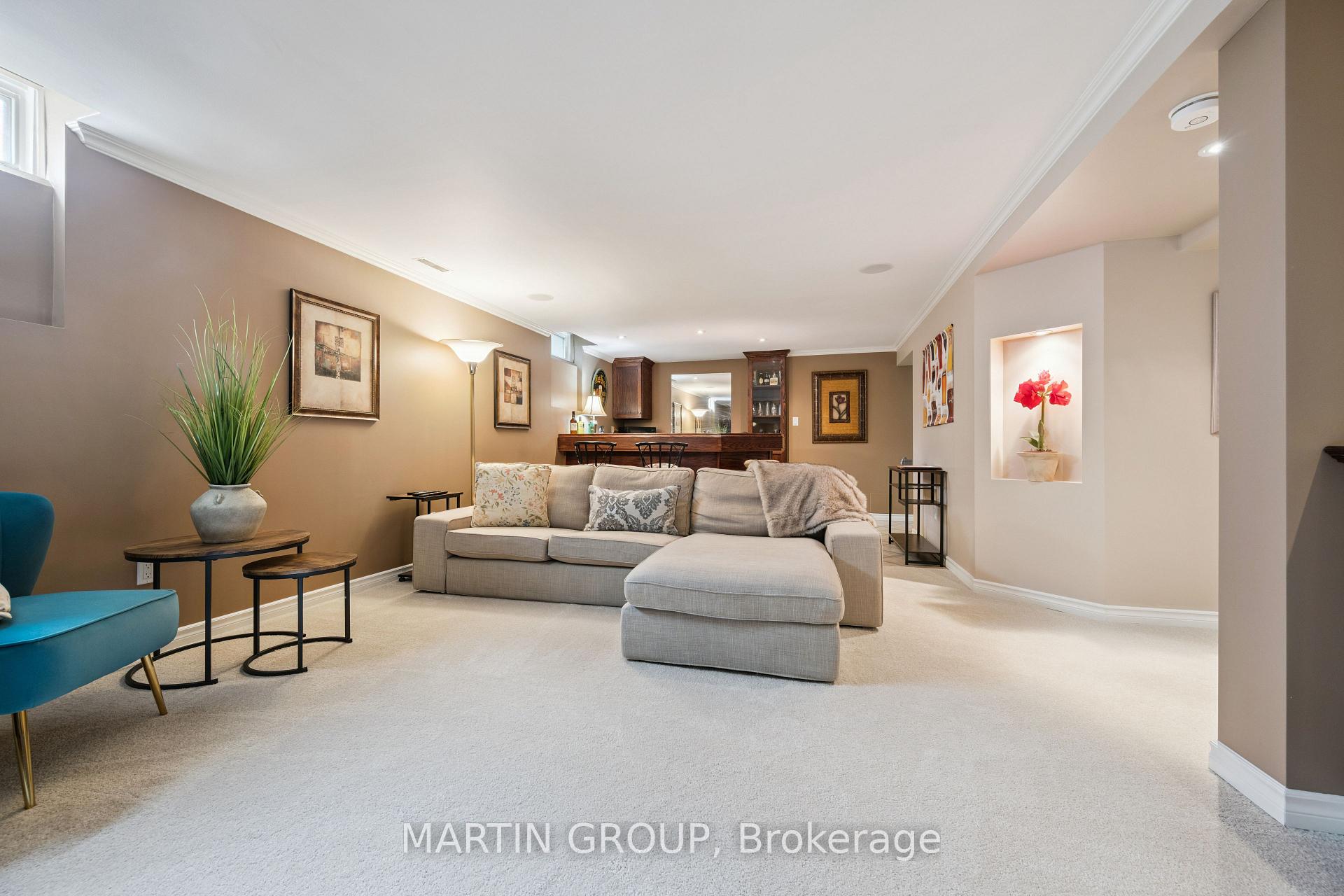 250 Mccraney Street W