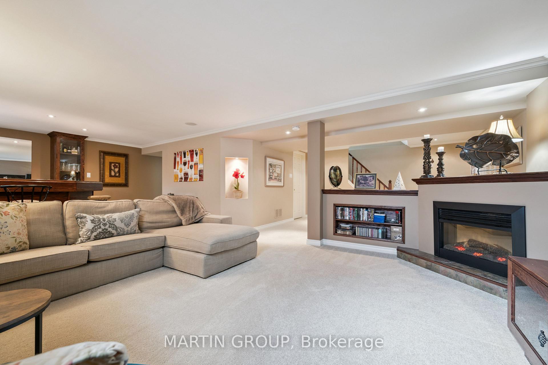 250 Mccraney Street W