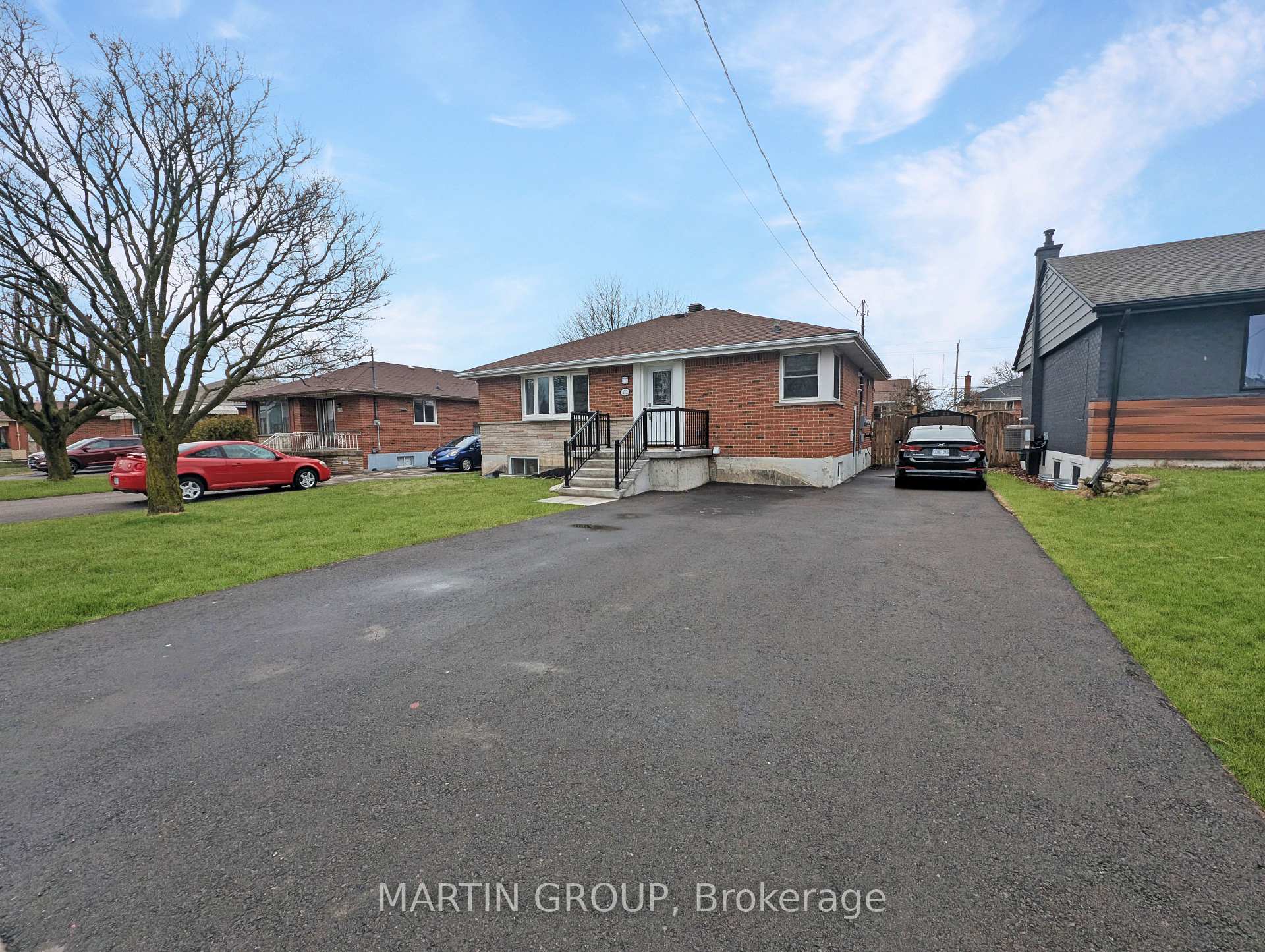 #Main - 172 Fernwood Crescent Unit: Main