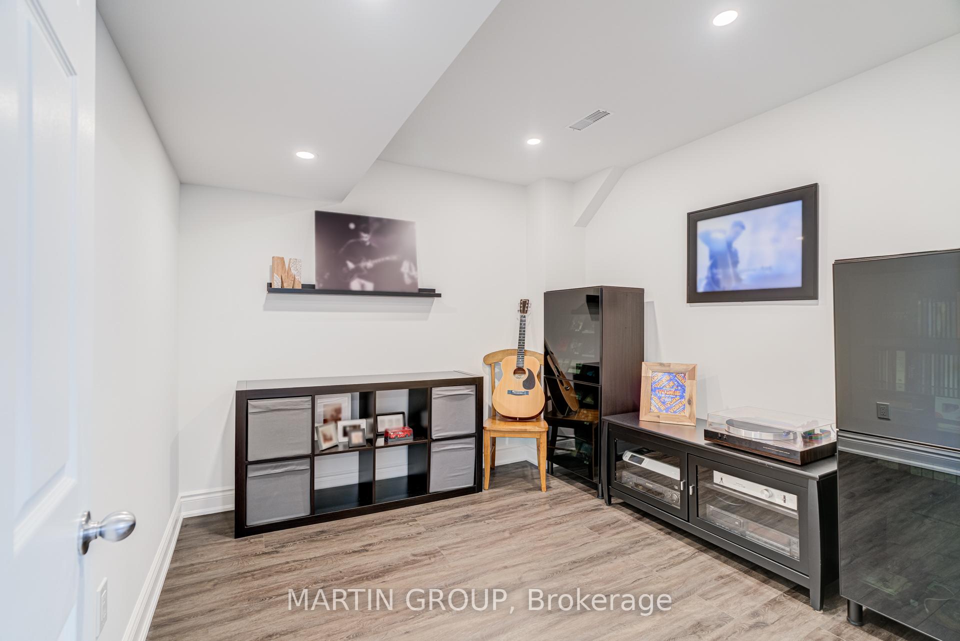 59 Fiddlehead Crescent