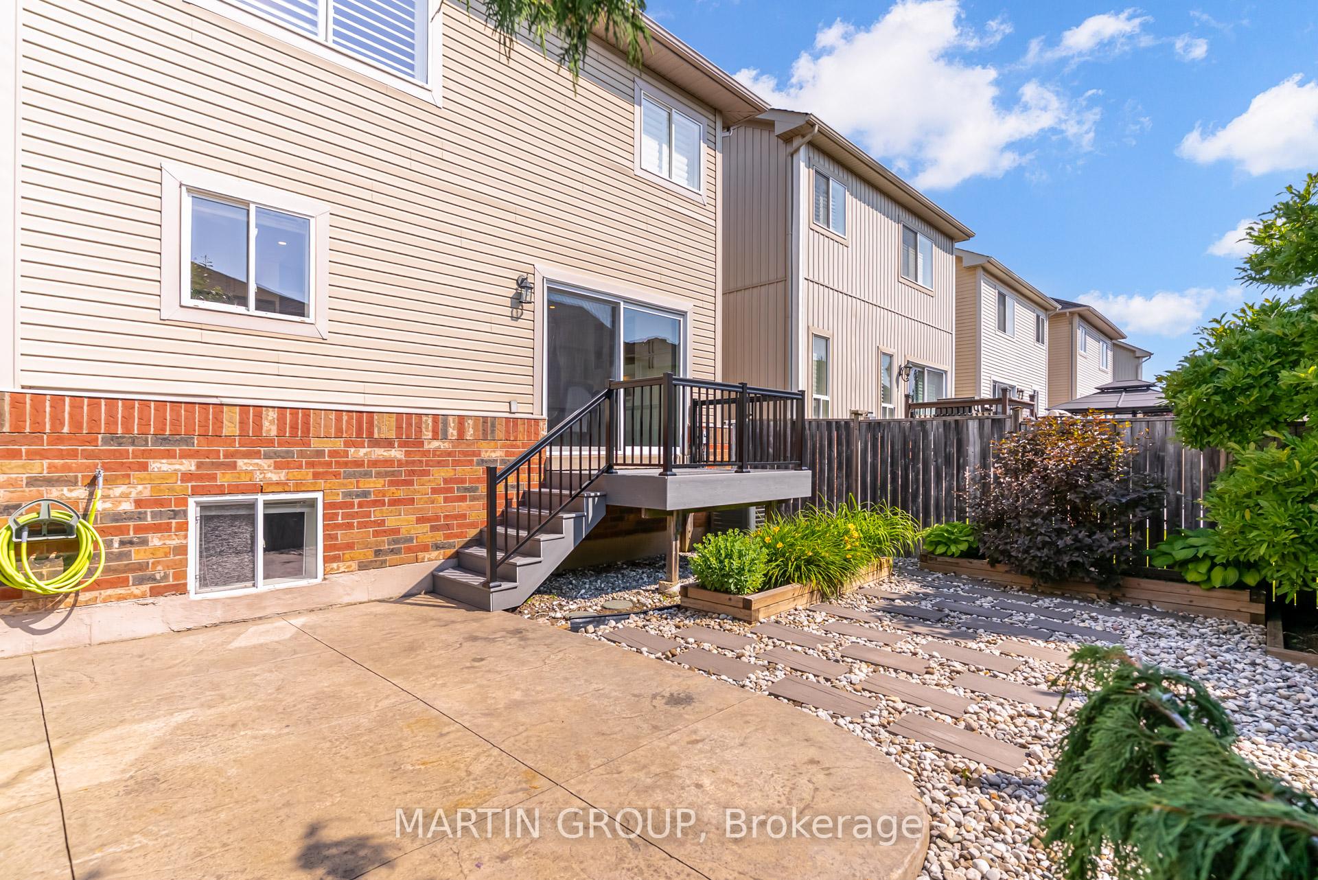 59 Fiddlehead Crescent