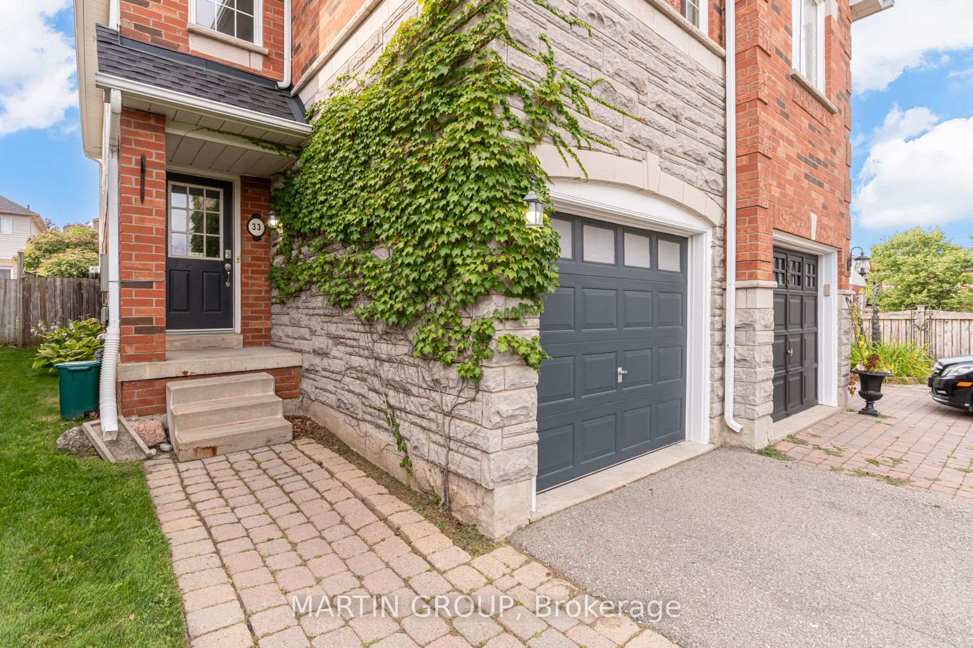 33 Slater Court