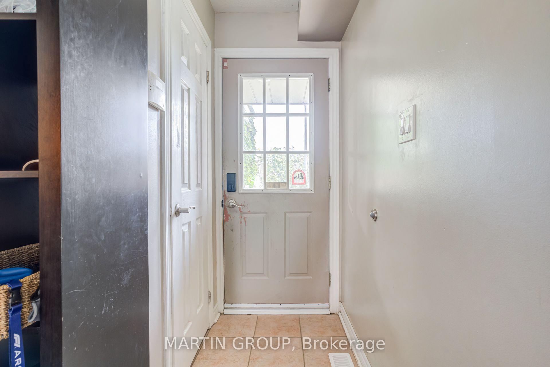 33 Slater Court