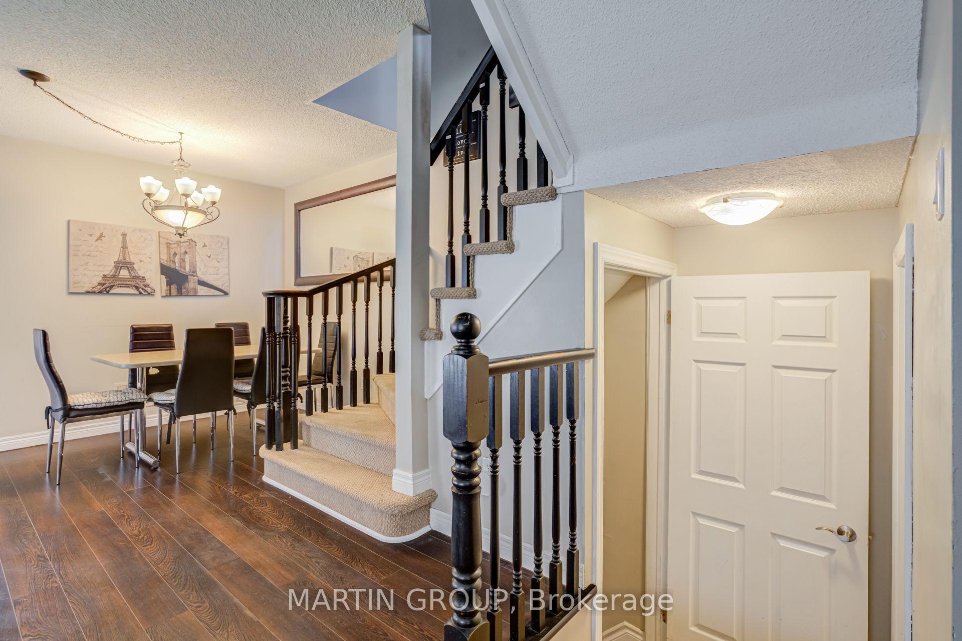 33 Slater Court