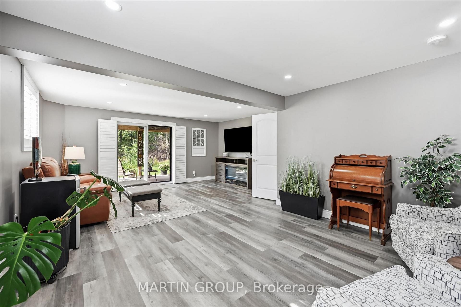 35 Tamarack Way