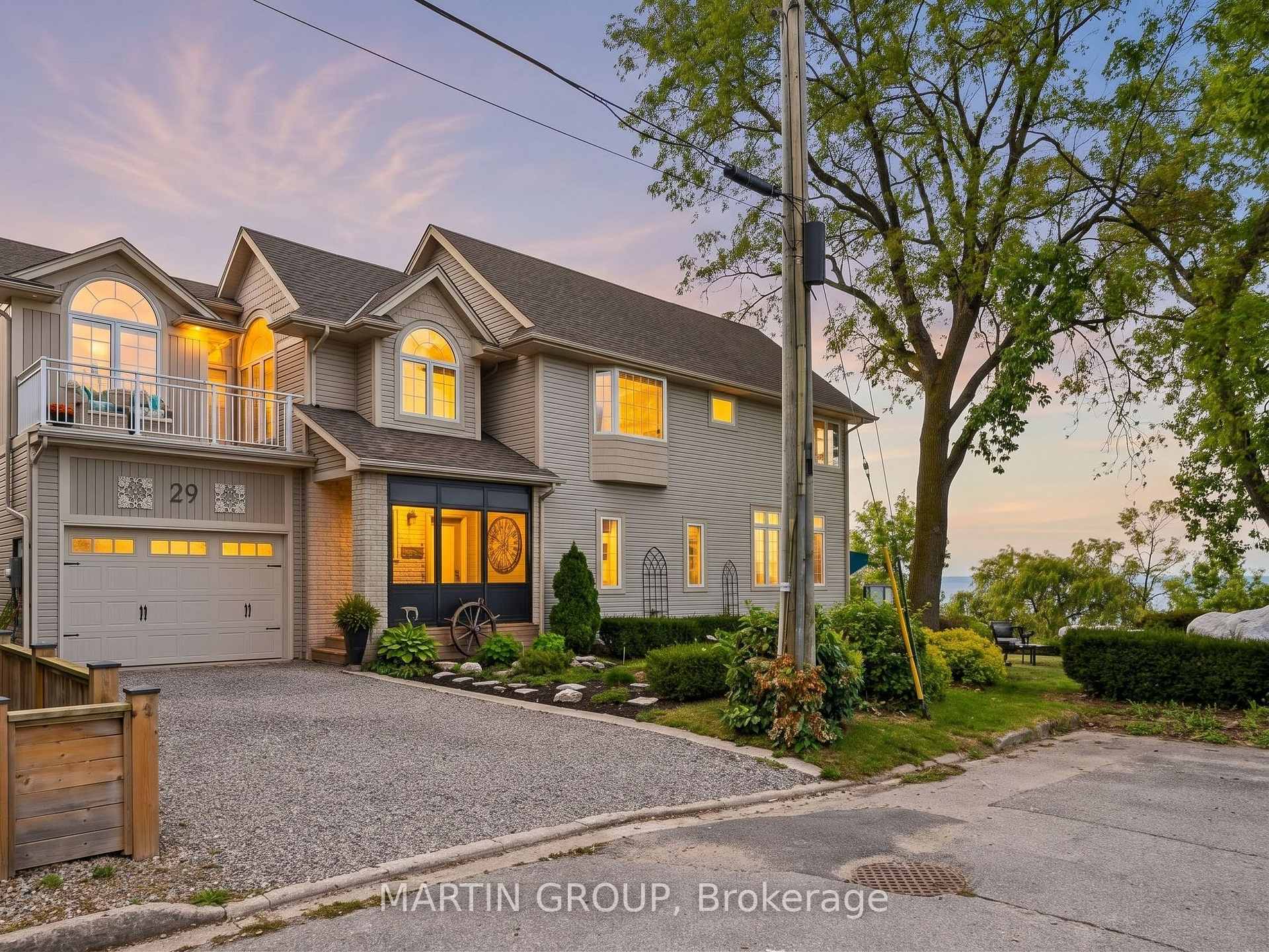 29 CONSIDINE Avenue