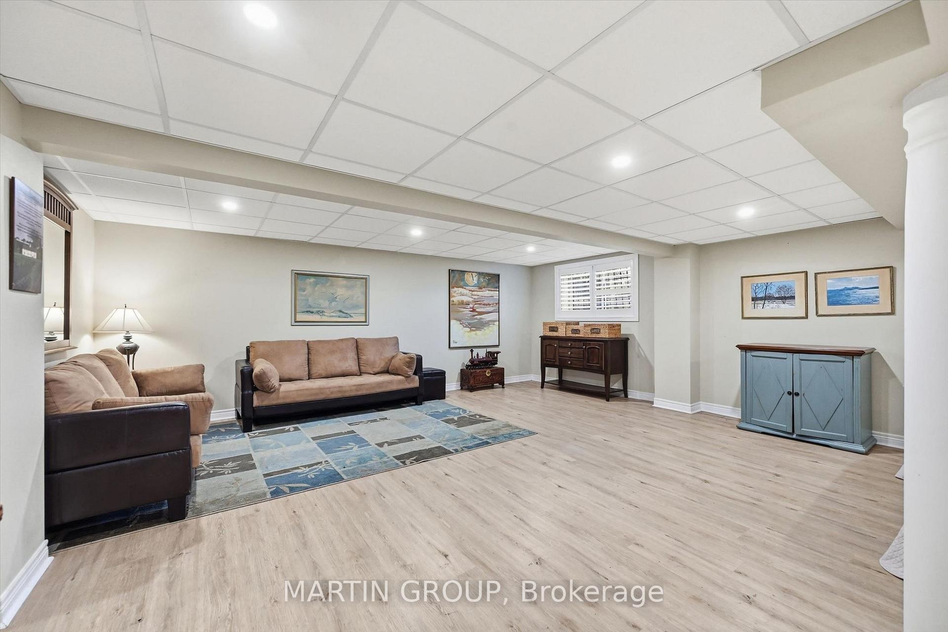 29 CONSIDINE Avenue