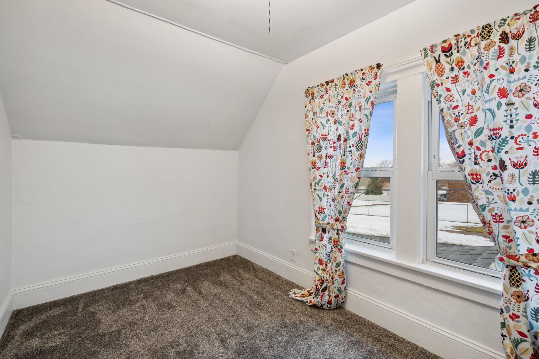 3911 Lookout Place