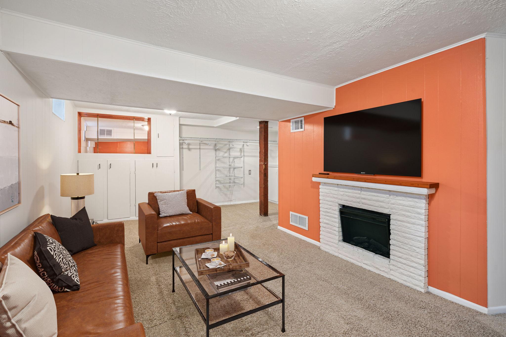 3911 Lookout Place