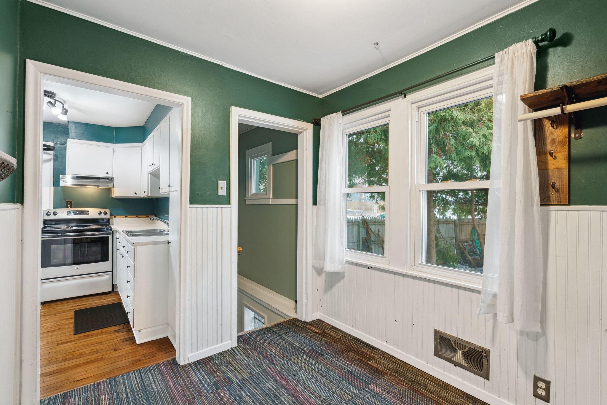 3911 Lookout Place