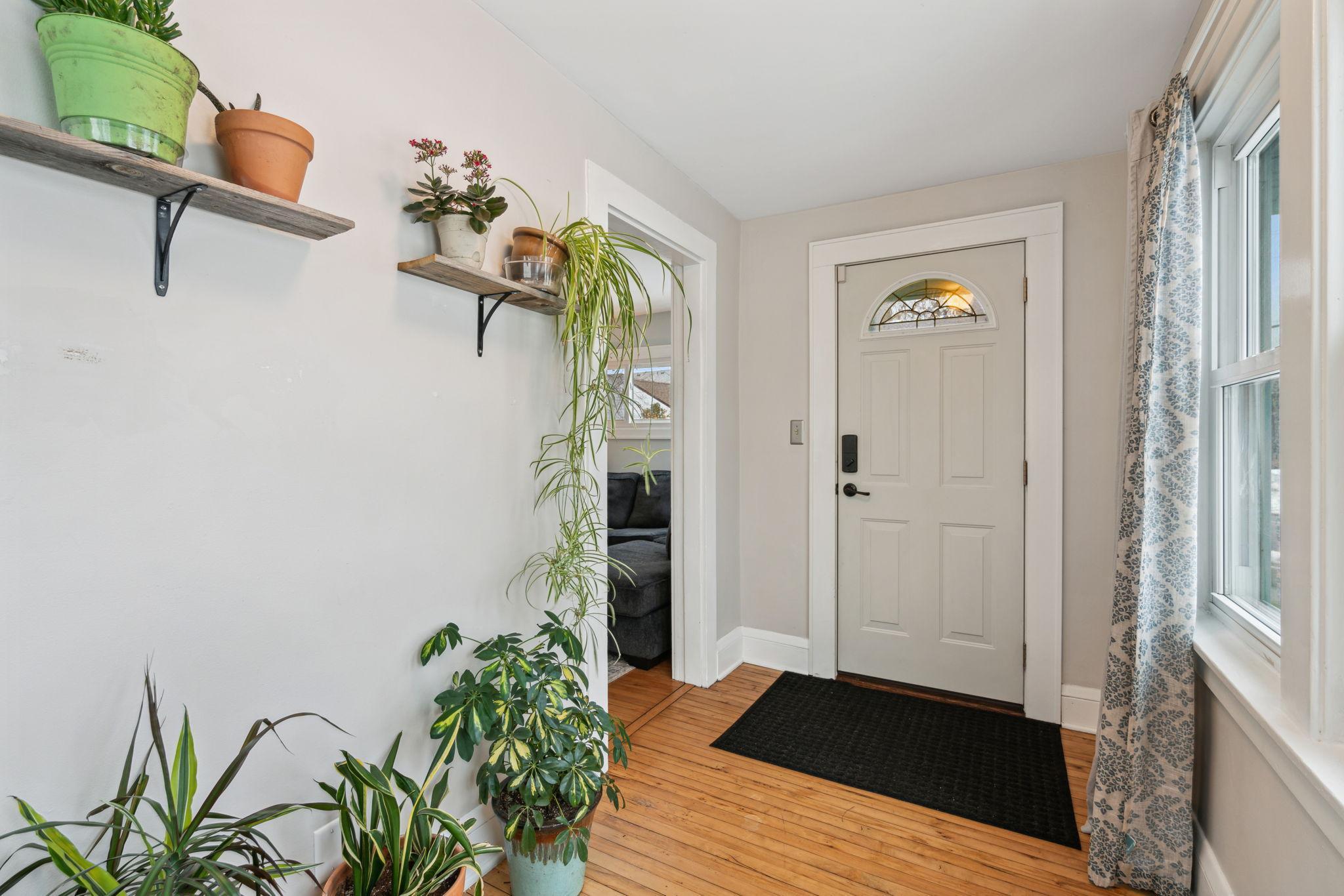 3911 Lookout Place
