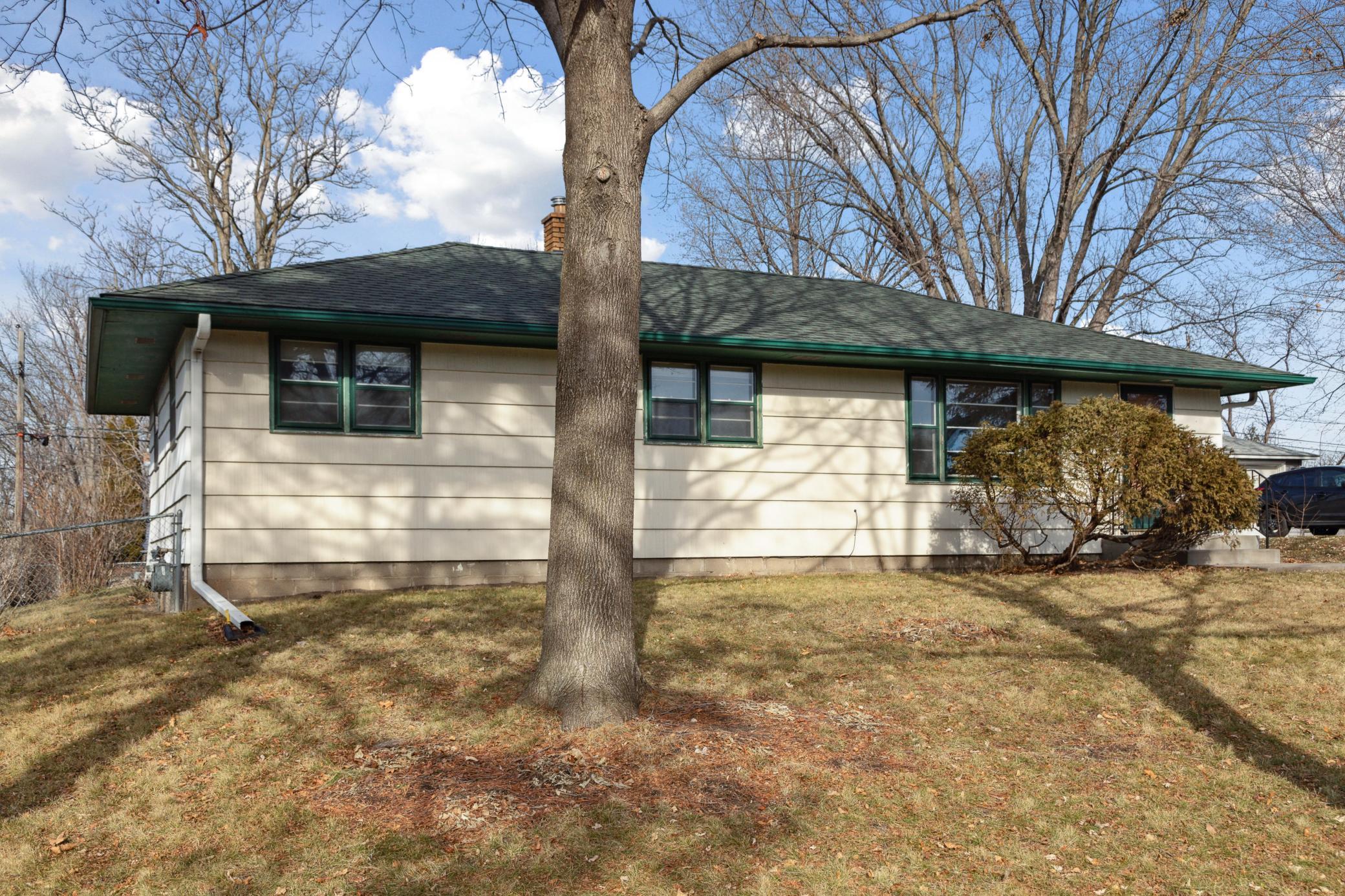 199 County Road C2 W